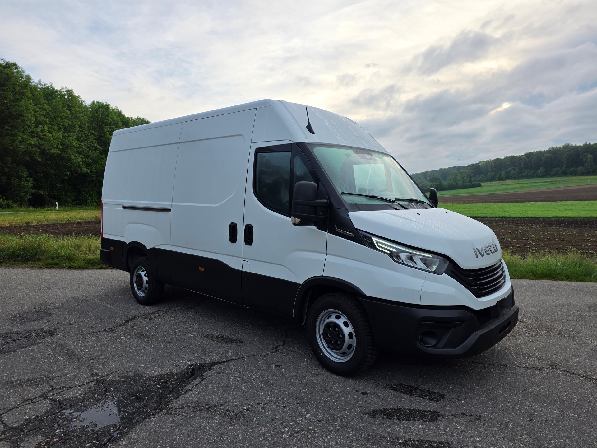 IVECO 35 S 16 A8 V