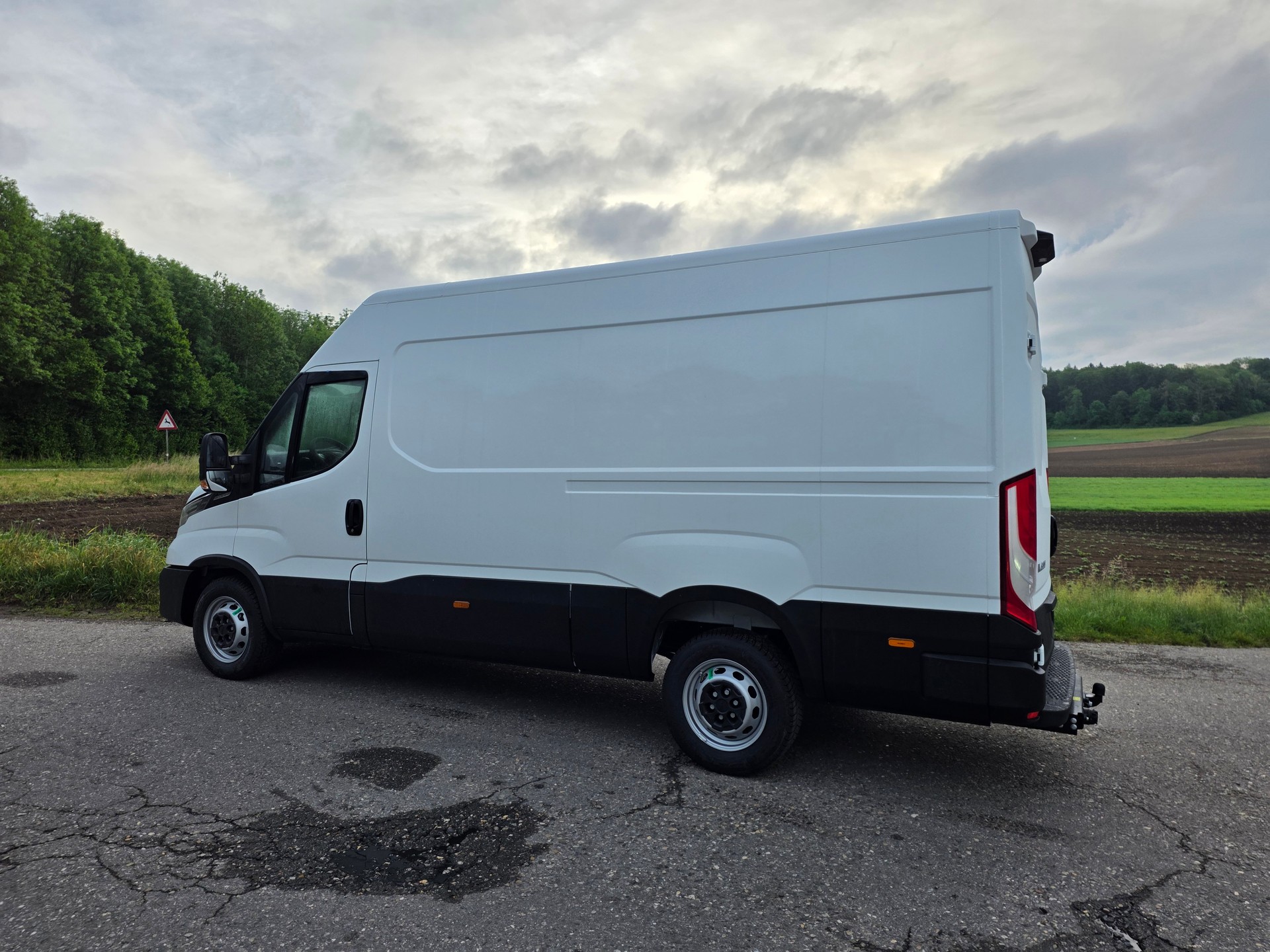 IVECO 35 S 16 A8 V-image-4