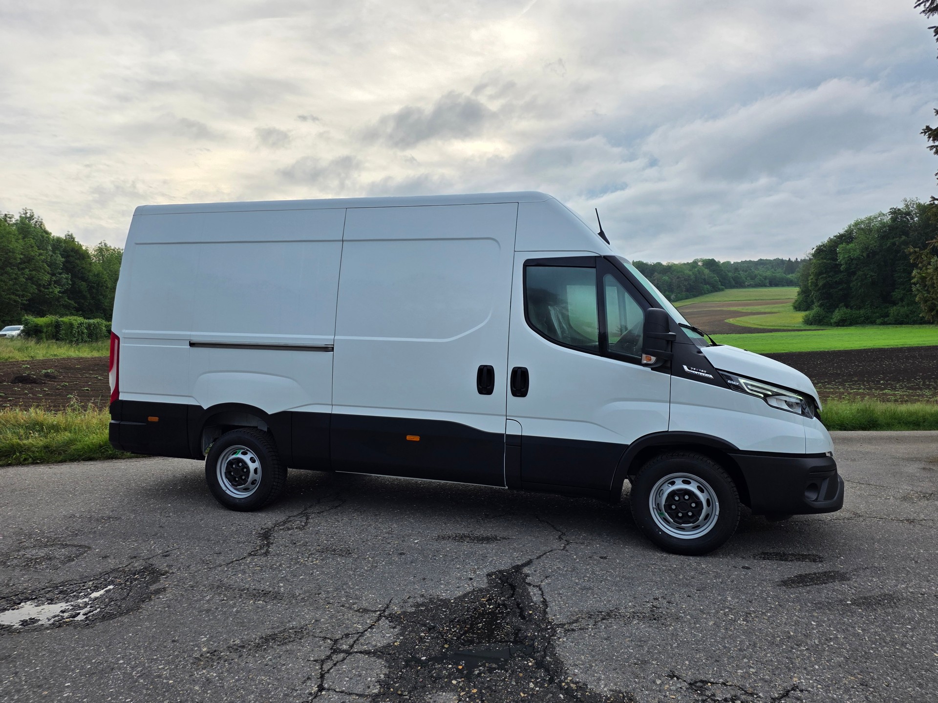 IVECO 35 S 16 A8 V-image-2
