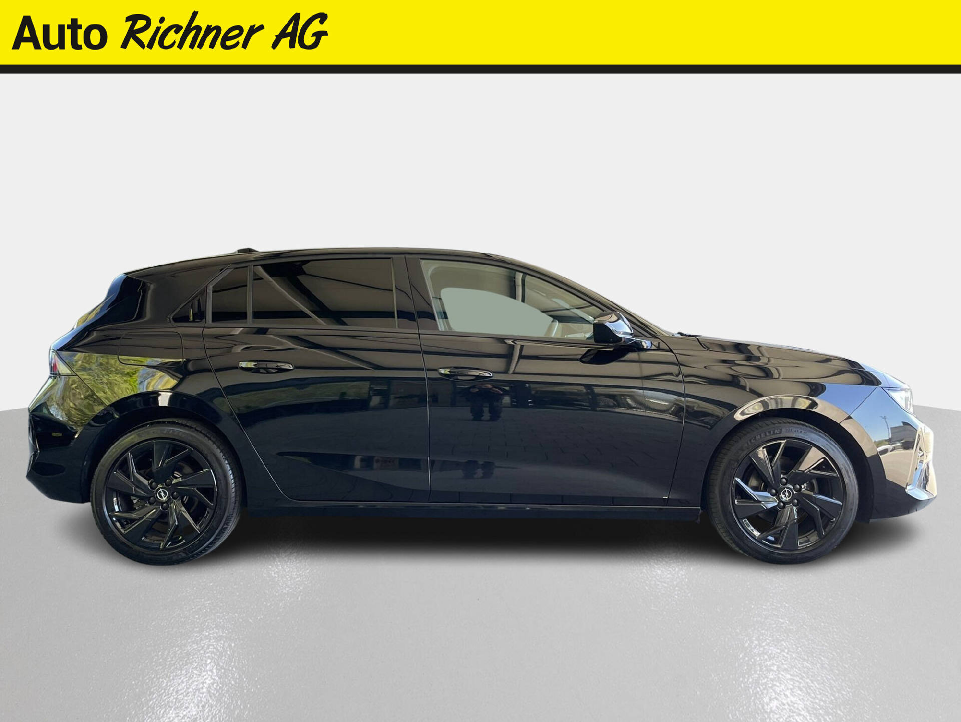 OPEL Astra 1.2 T 130 Edition-showroom-element-2