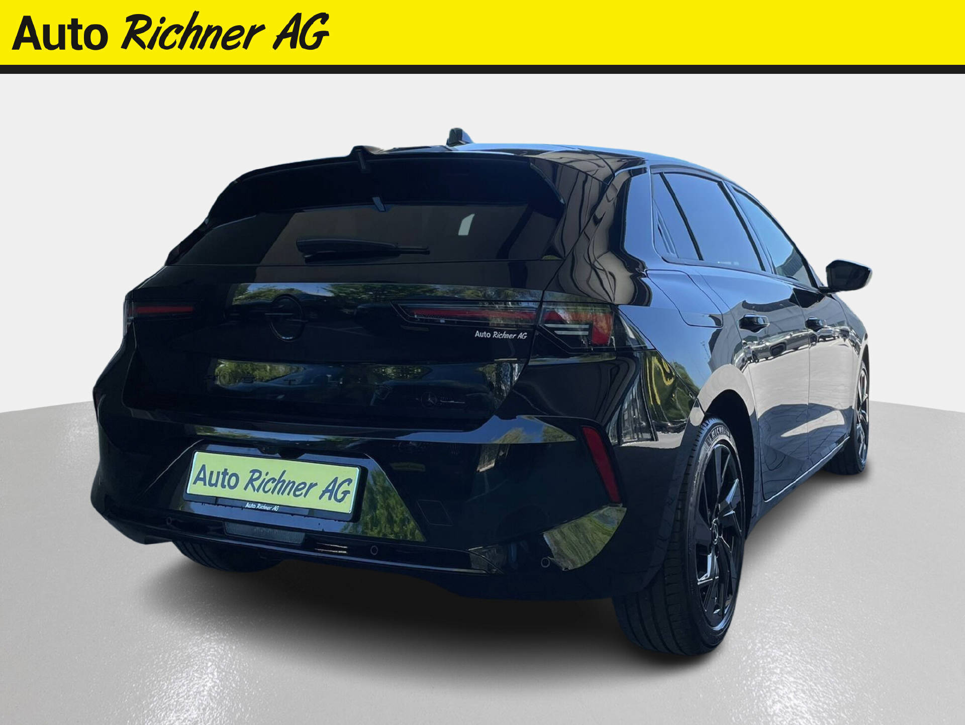 OPEL Astra 1.2 T 130 Edition-showroom-element-3