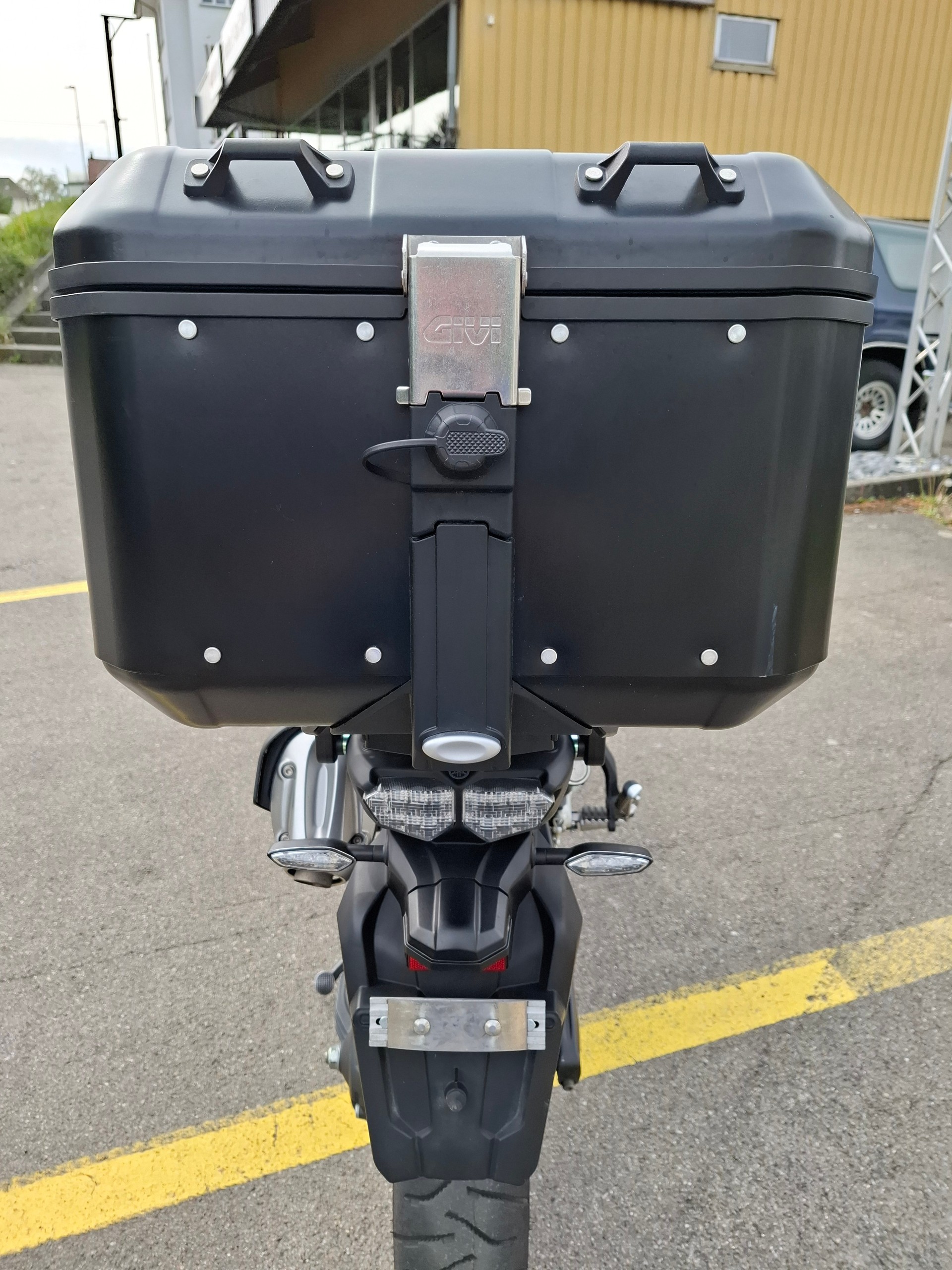 YAMAHA XT 1200 ZE Super Ténéré-image-12
