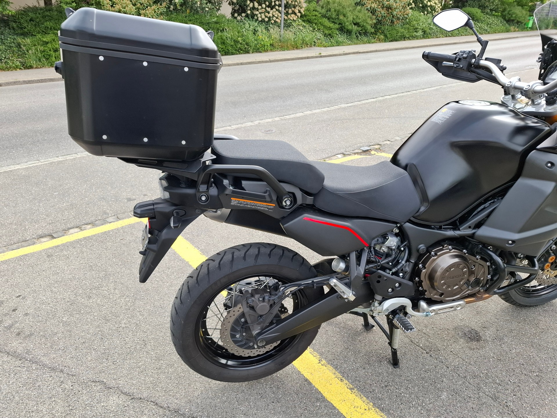 YAMAHA XT 1200 ZE Super Ténéré-image-14