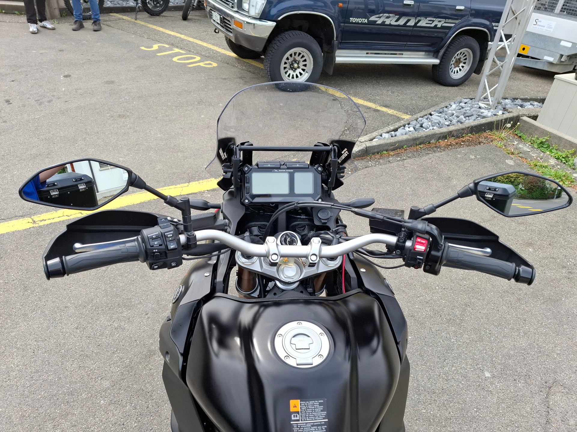 YAMAHA XT 1200 ZE Super Ténéré-image-13
