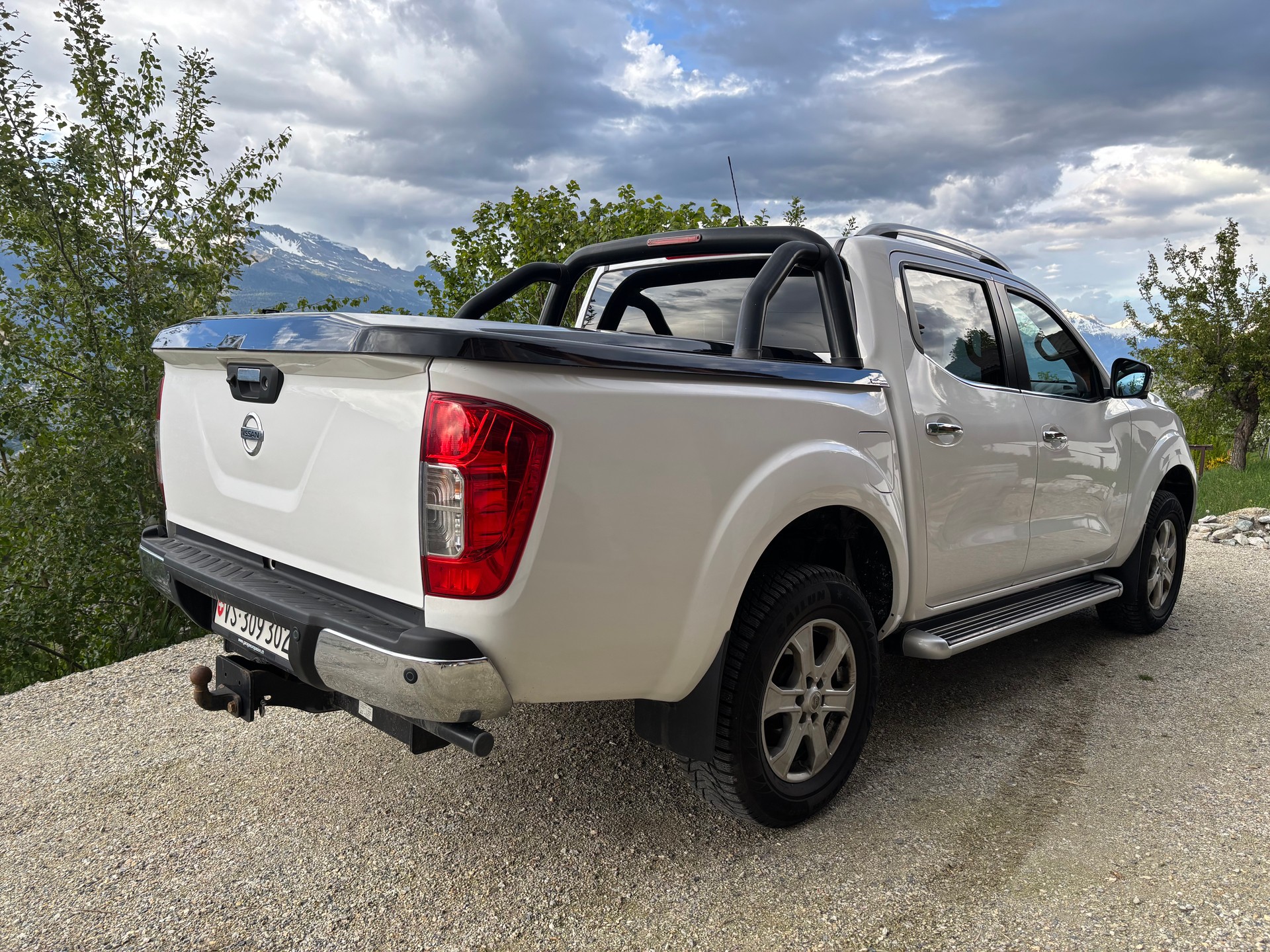 NISSAN 2.3 dCi Double Cab Tekna-image-2