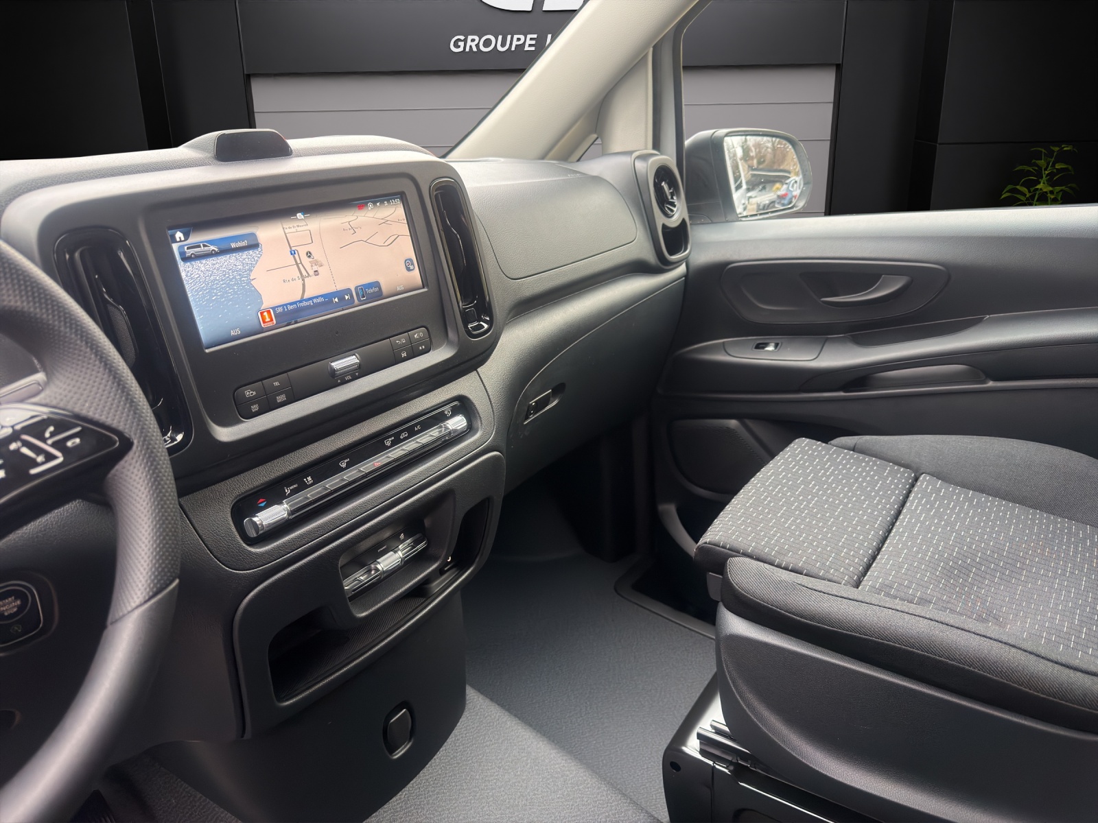 MERCEDES-BENZ Vito 114 KA PRO 3200mm L WORKER 4x4-image-9