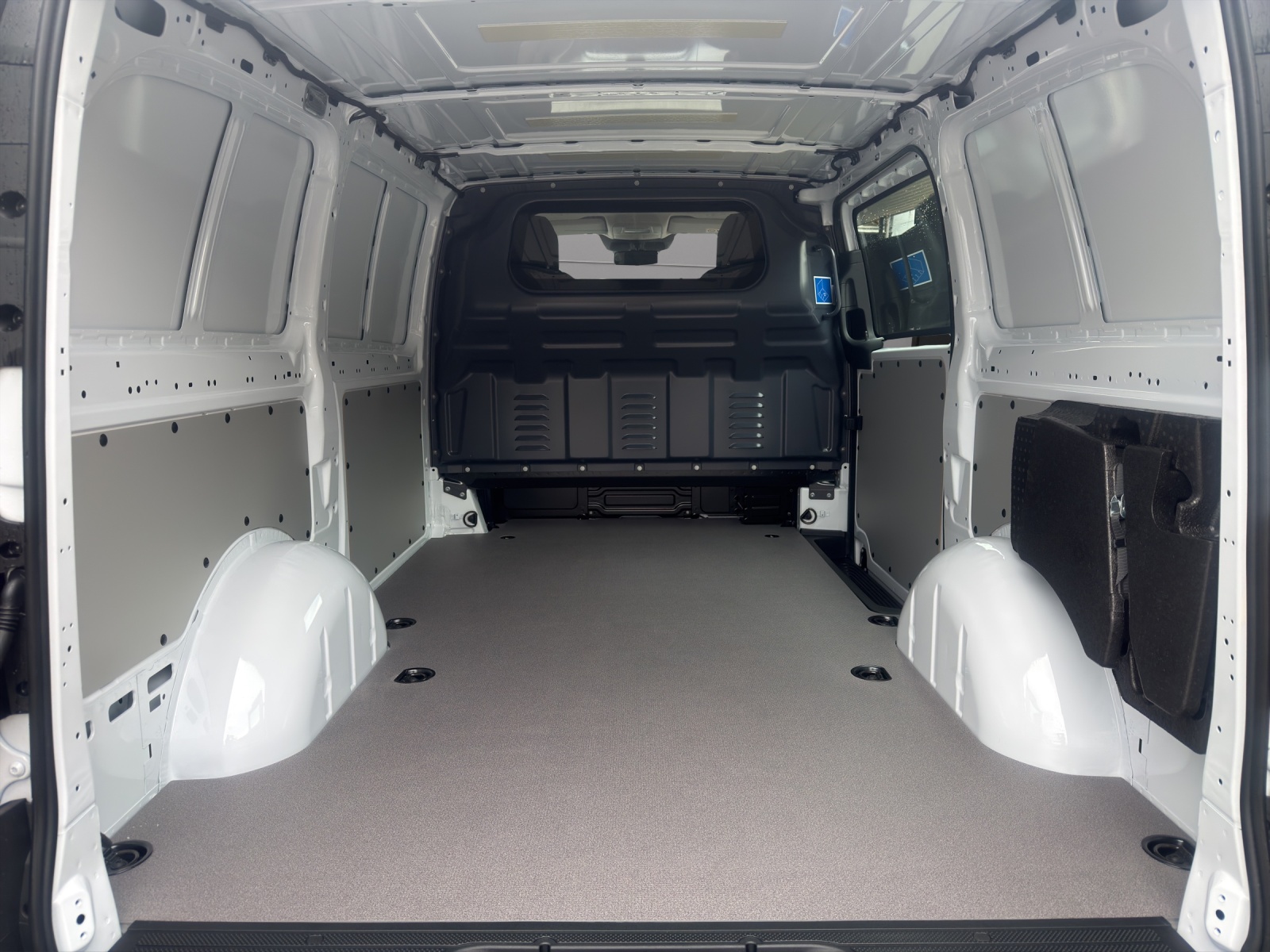 MERCEDES-BENZ Vito 114 KA PRO 3200mm L WORKER 4x4-image-5