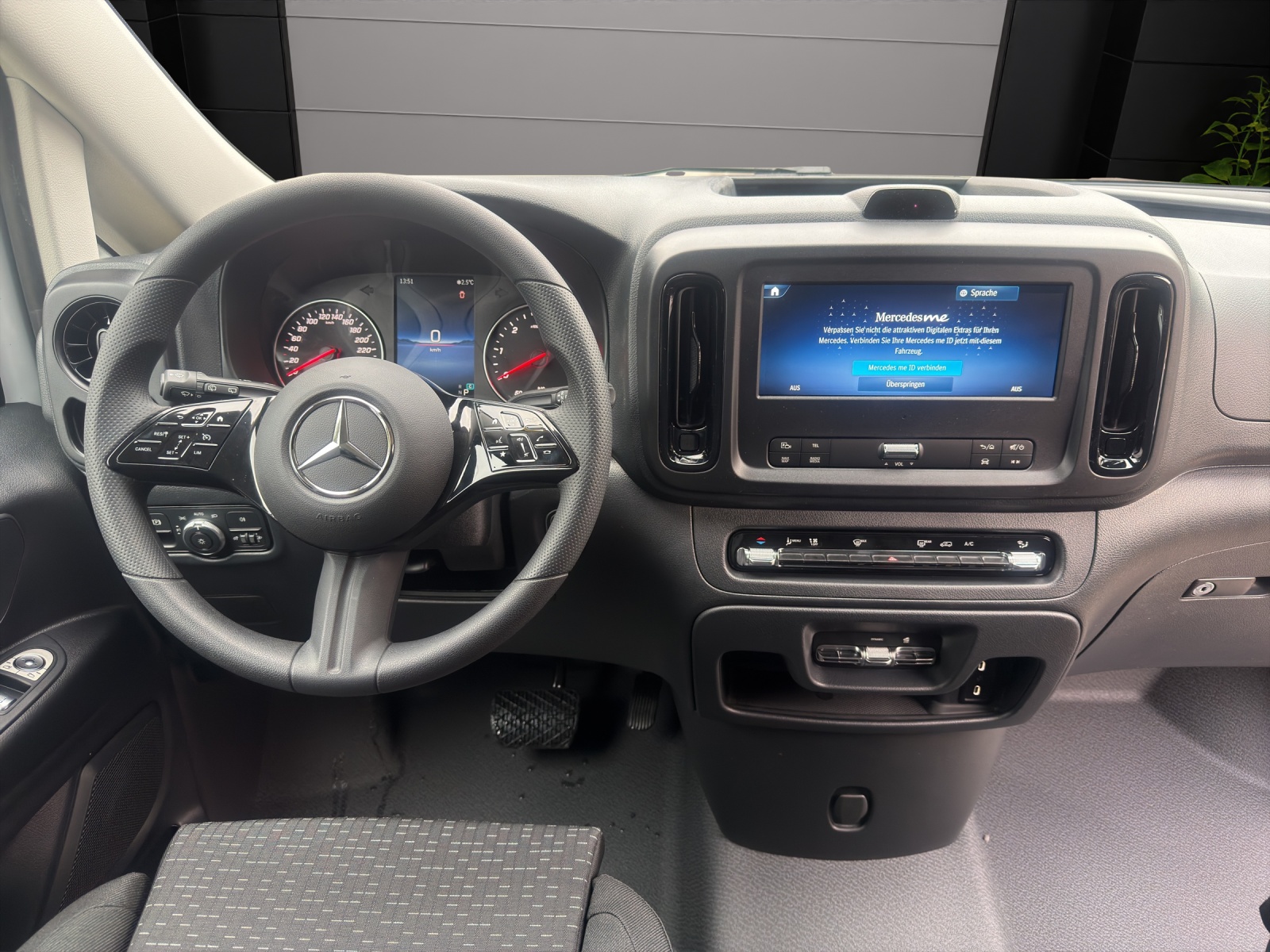 MERCEDES-BENZ Vito 114 KA PRO 3200mm L WORKER 4x4-image-8