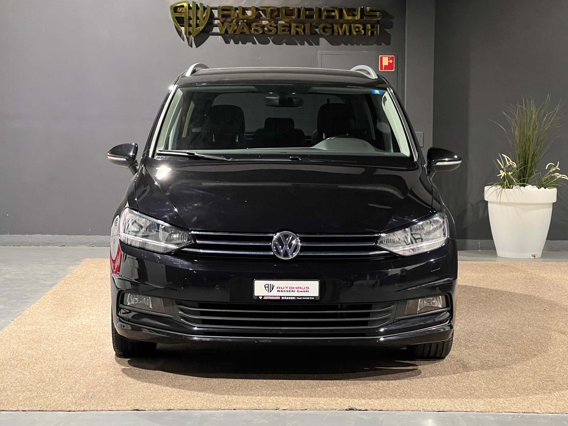 VW Touran 1.4 TSI BlueMotion Technology Sound DSG-image-8