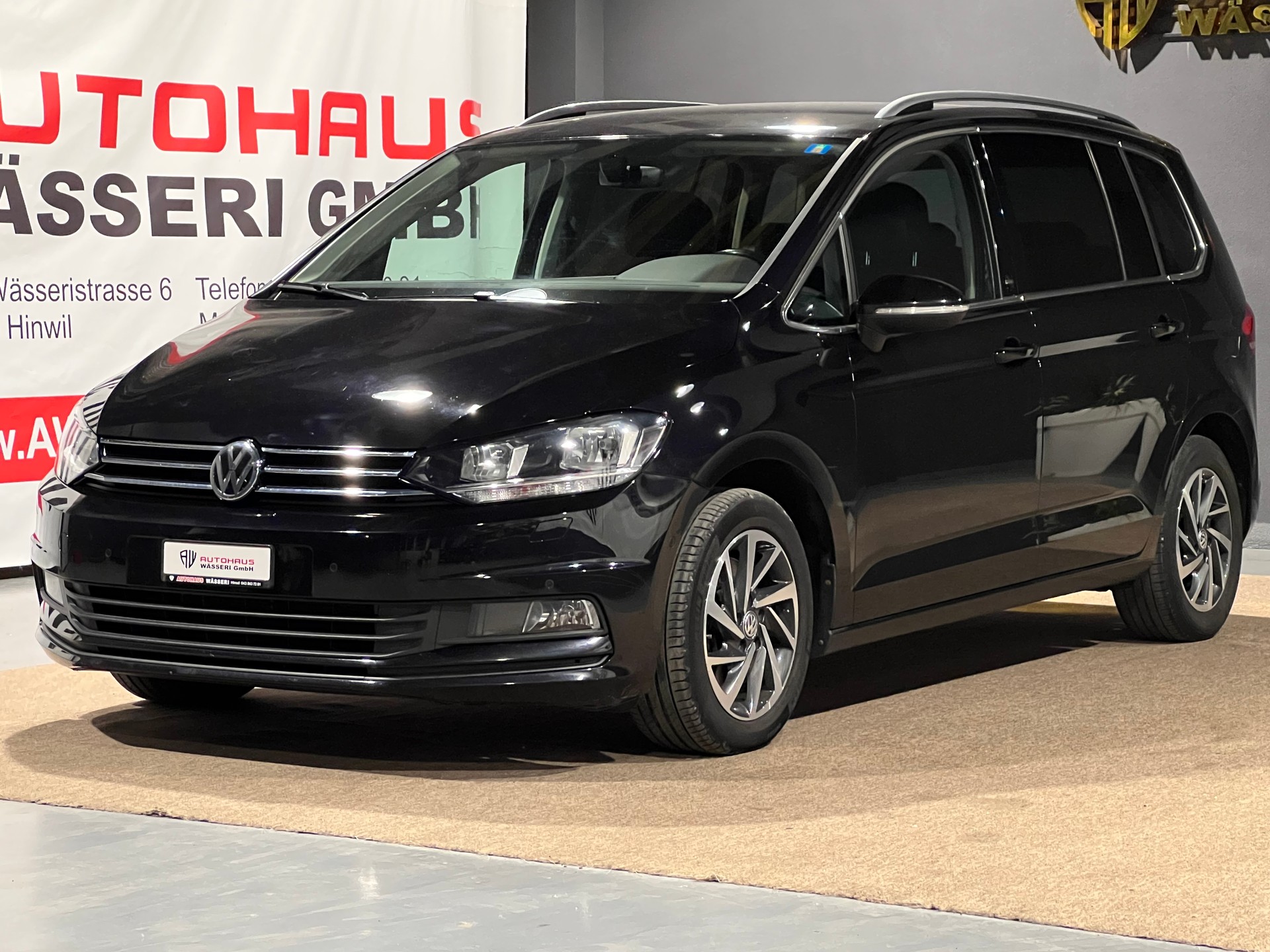 VW Touran 1.4 TSI BlueMotion Technology Sound DSG-image-6