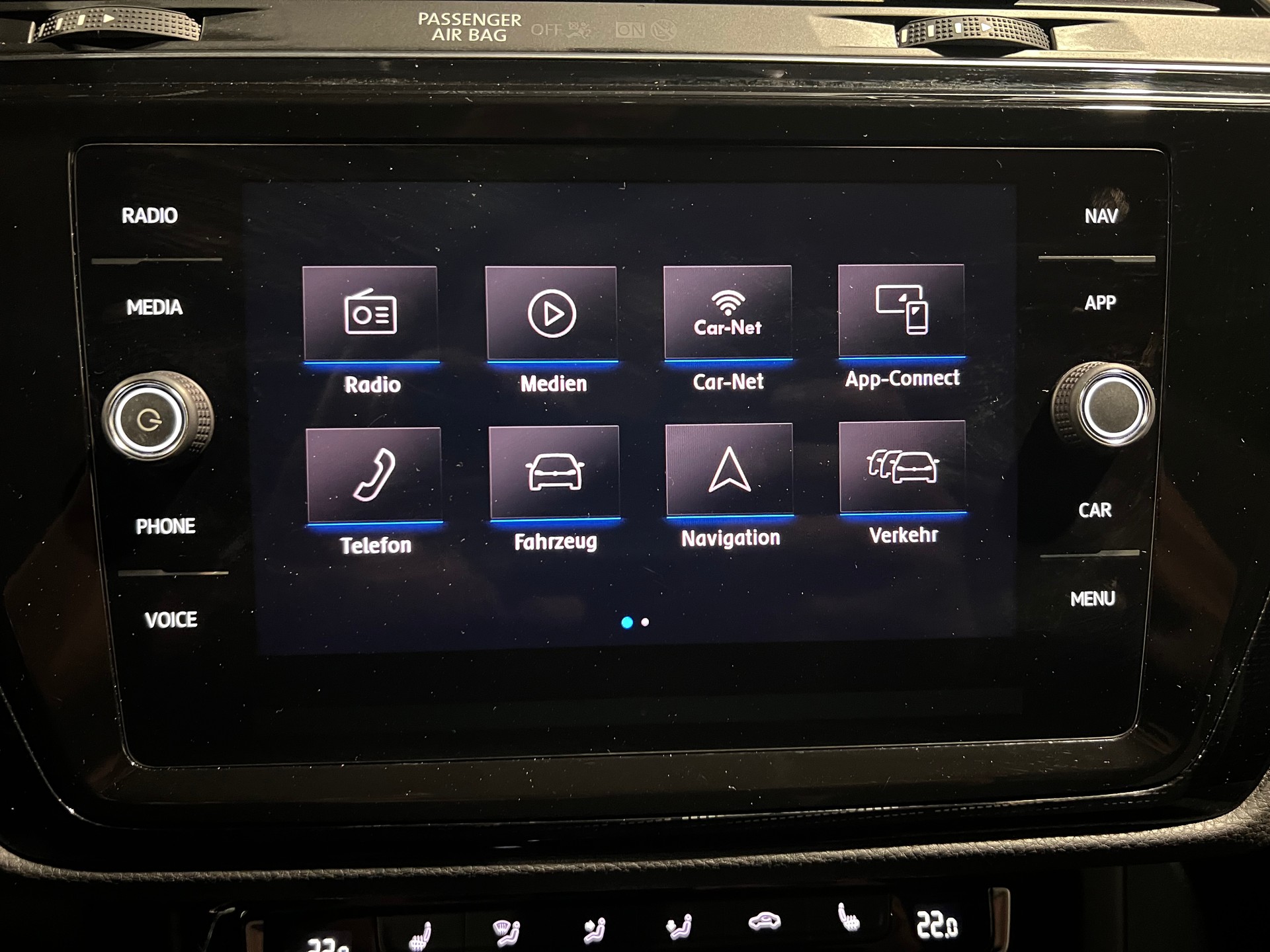 VW Touran 1.4 TSI BlueMotion Technology Sound DSG-image-17