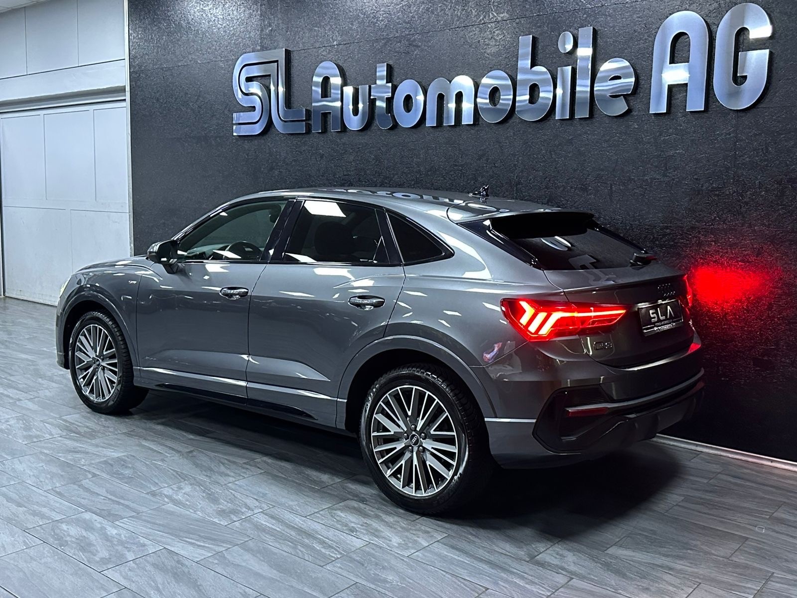 AUDI Q3 Sportback 35 TDI S line Attraction quattro S-tronic / Leasing ab 299.- Monate-image-4