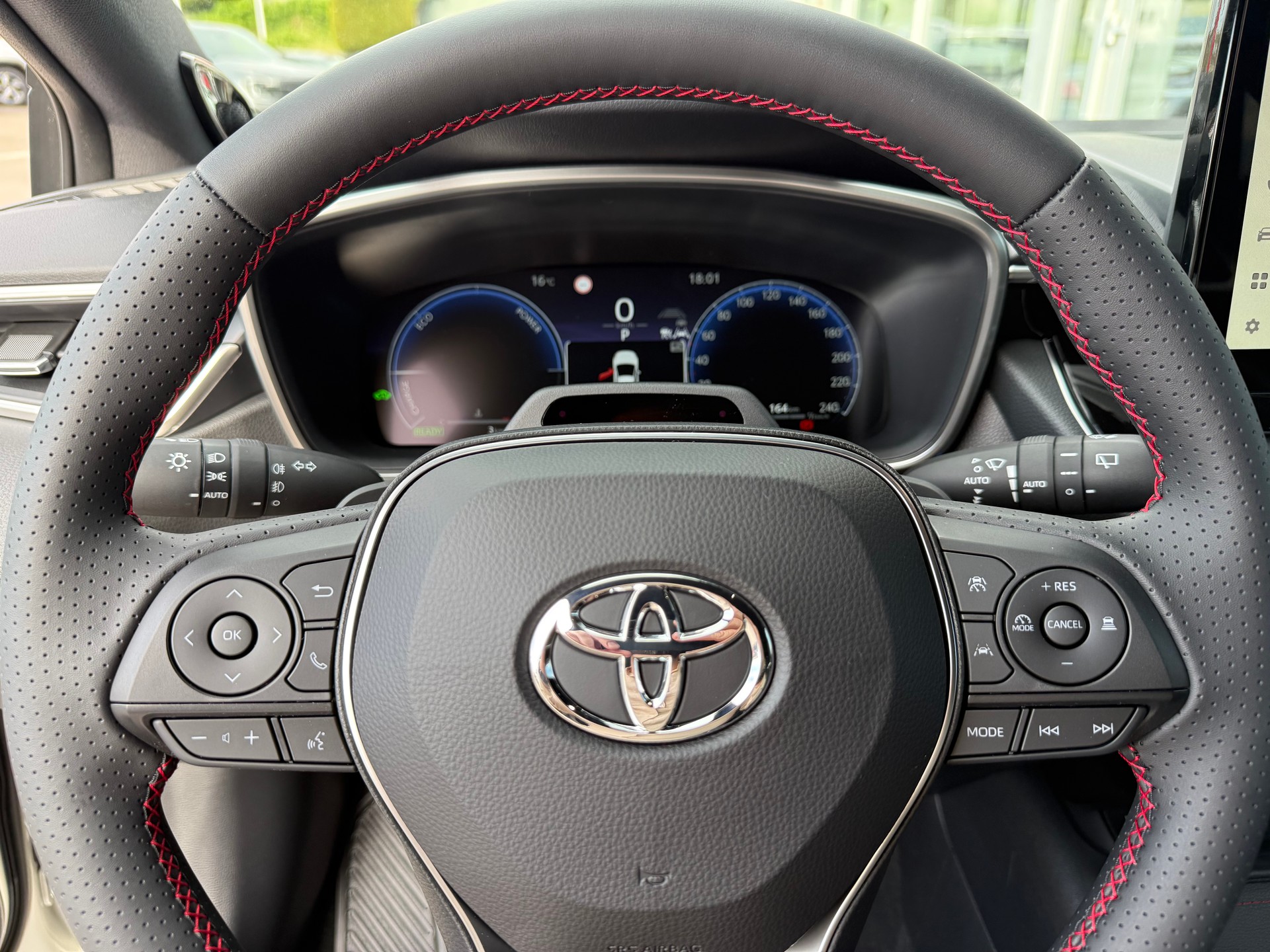 TOYOTA Corolla Touring Sports 2.0 HSD GR Sport e-CVT-image-18