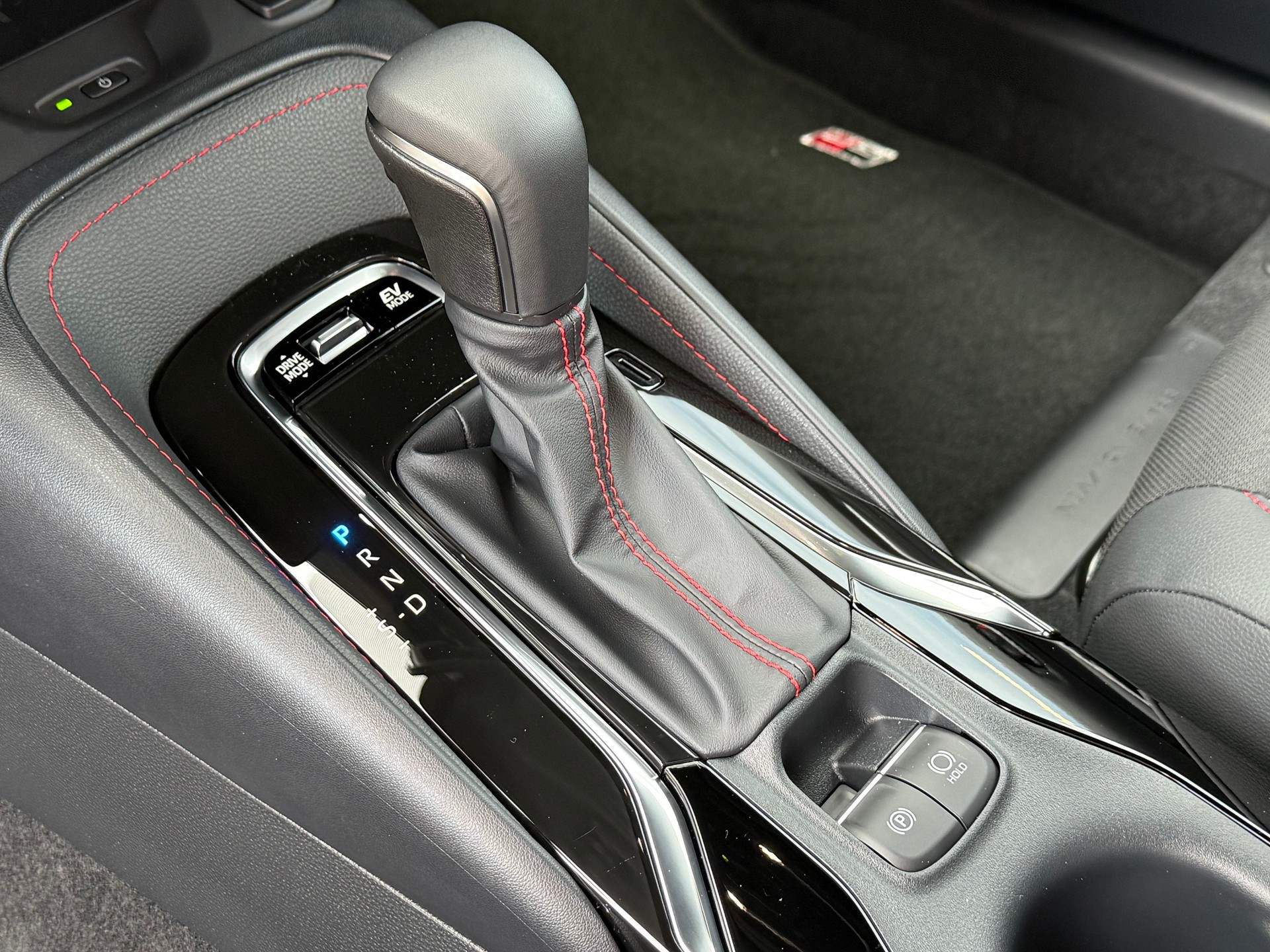TOYOTA Corolla Touring Sports 2.0 HSD GR Sport e-CVT-image-22