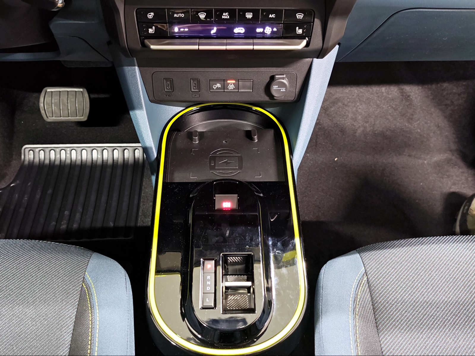 FIAT Grande Panda 1.2T Icon + Tech + Style + Winter-image-10