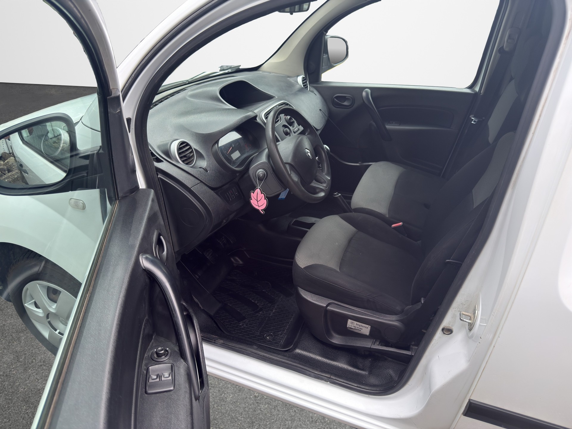 RENAULT Kangoo Medium dCi 110 ENERGY Business-image-9