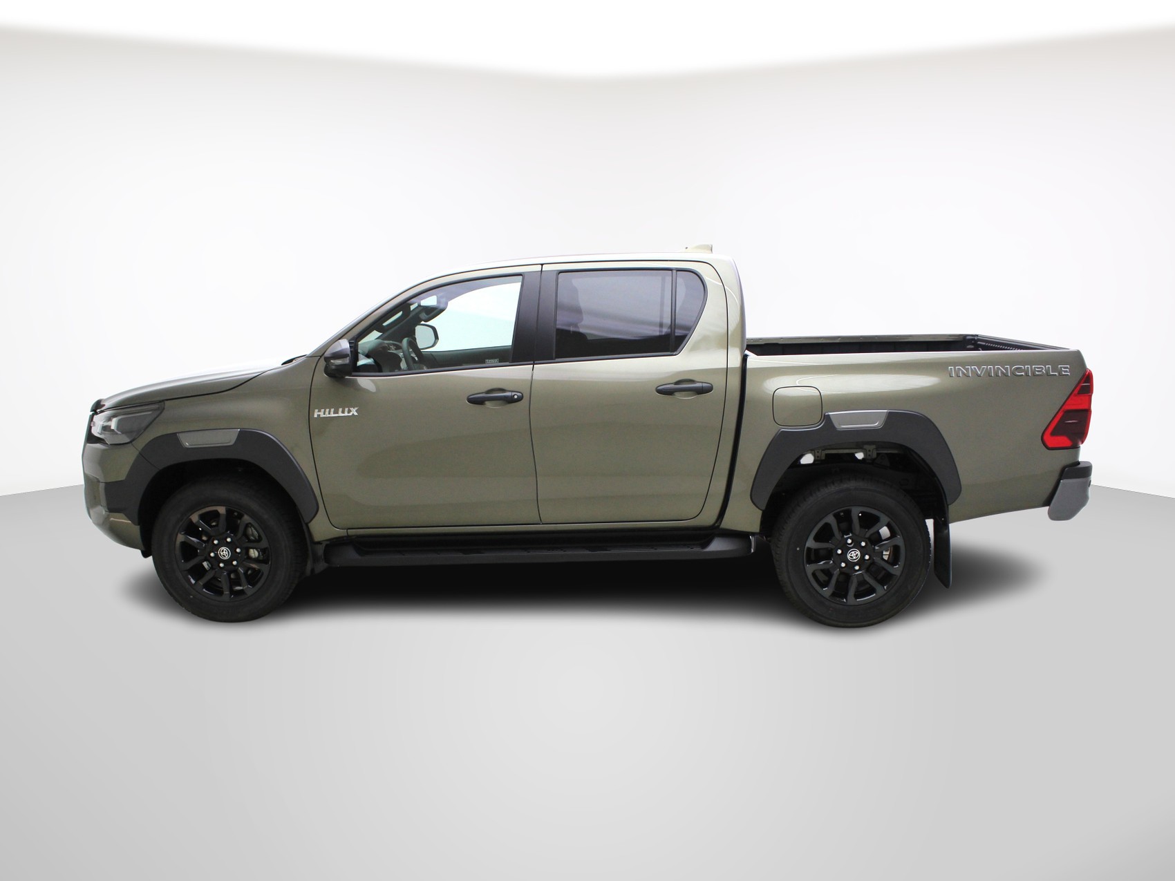 TOYOTA Hilux Double Cab.-Pick-up 2.8 D-4D MHEV 204 Invincible-showroom-element-1