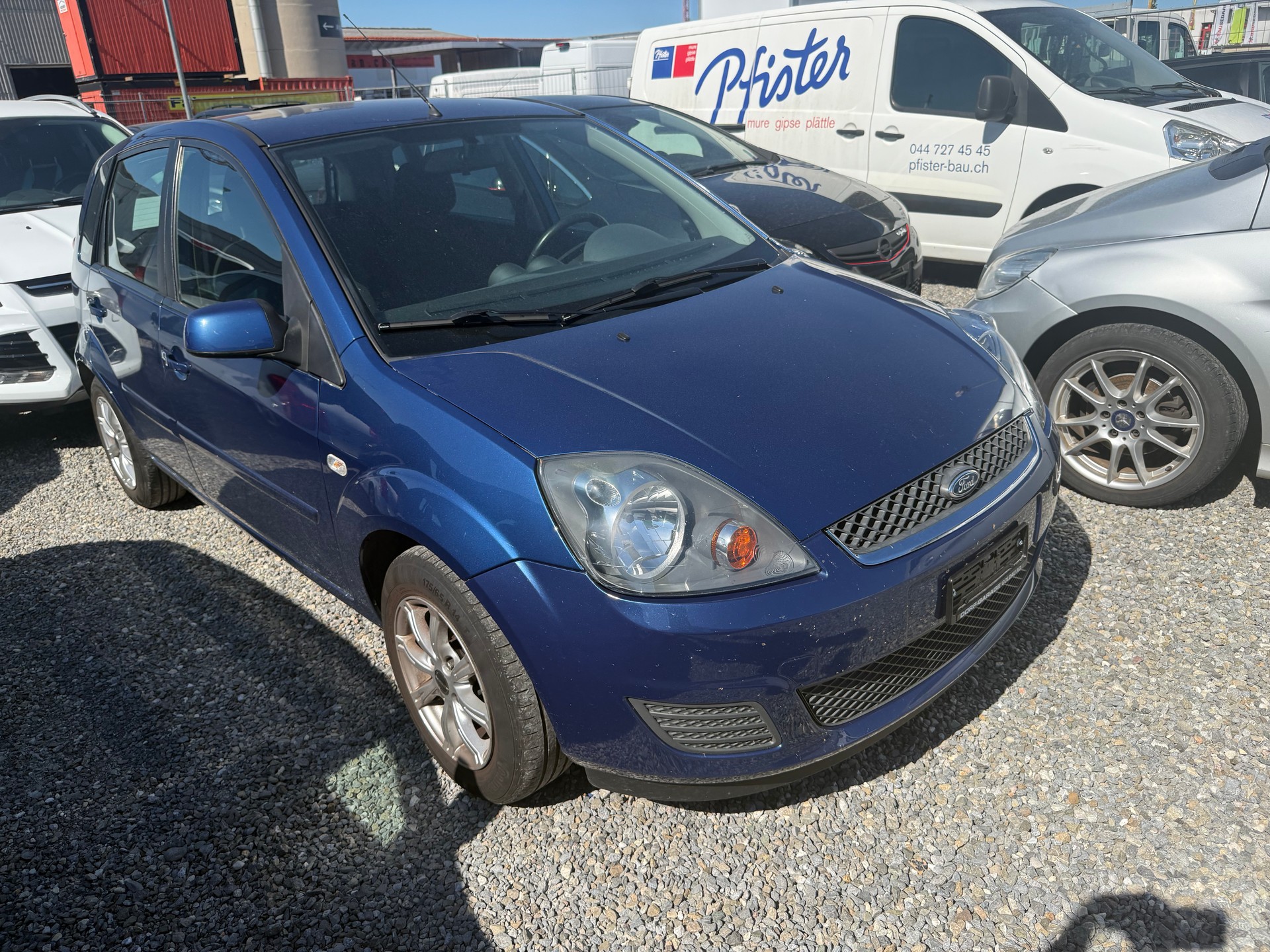 FORD Fiesta 1.4 16V Trend-image-1