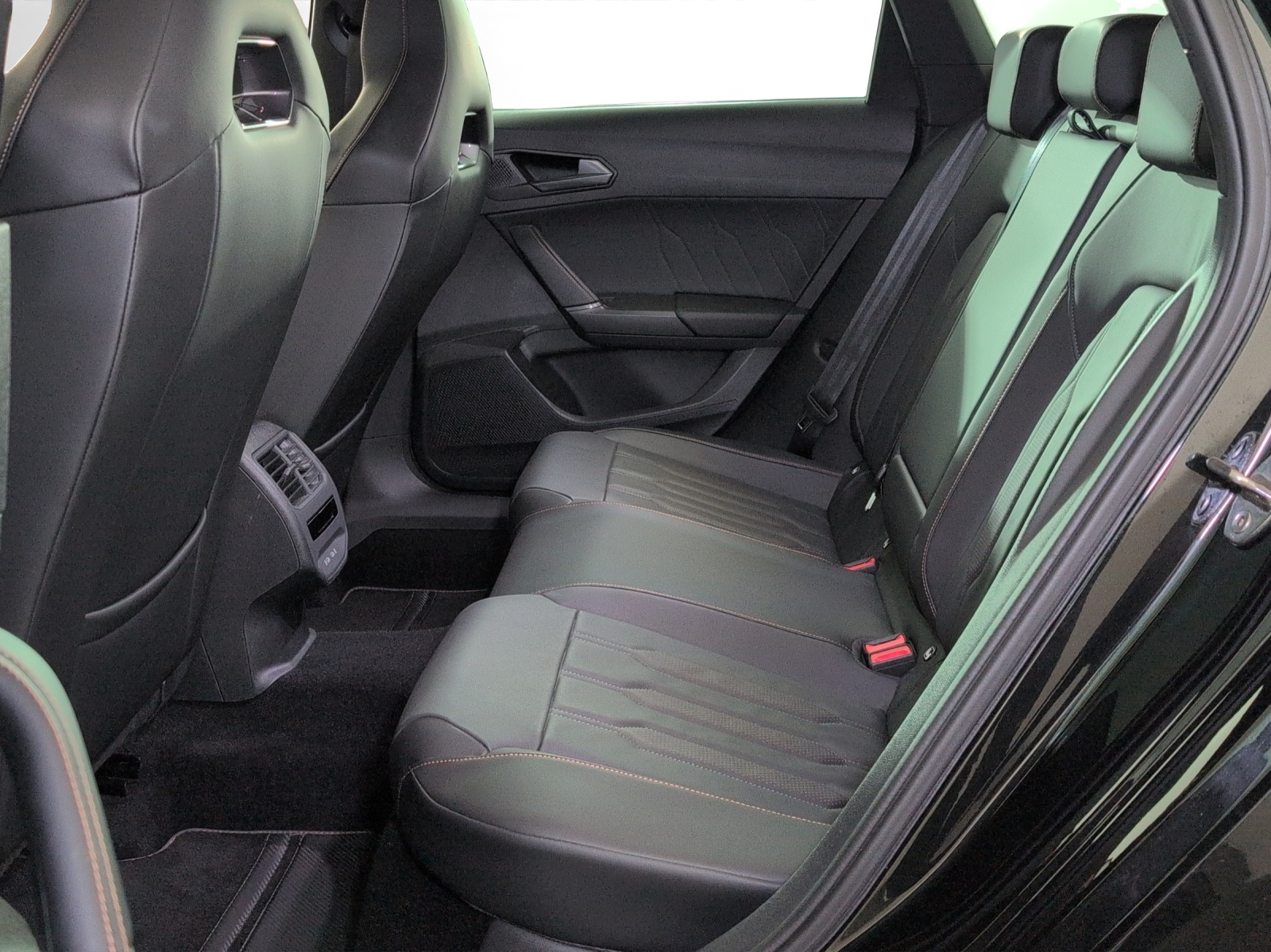 CUPRA LEON ST 1.4 e-HYBRID pHEV DSG-image-7