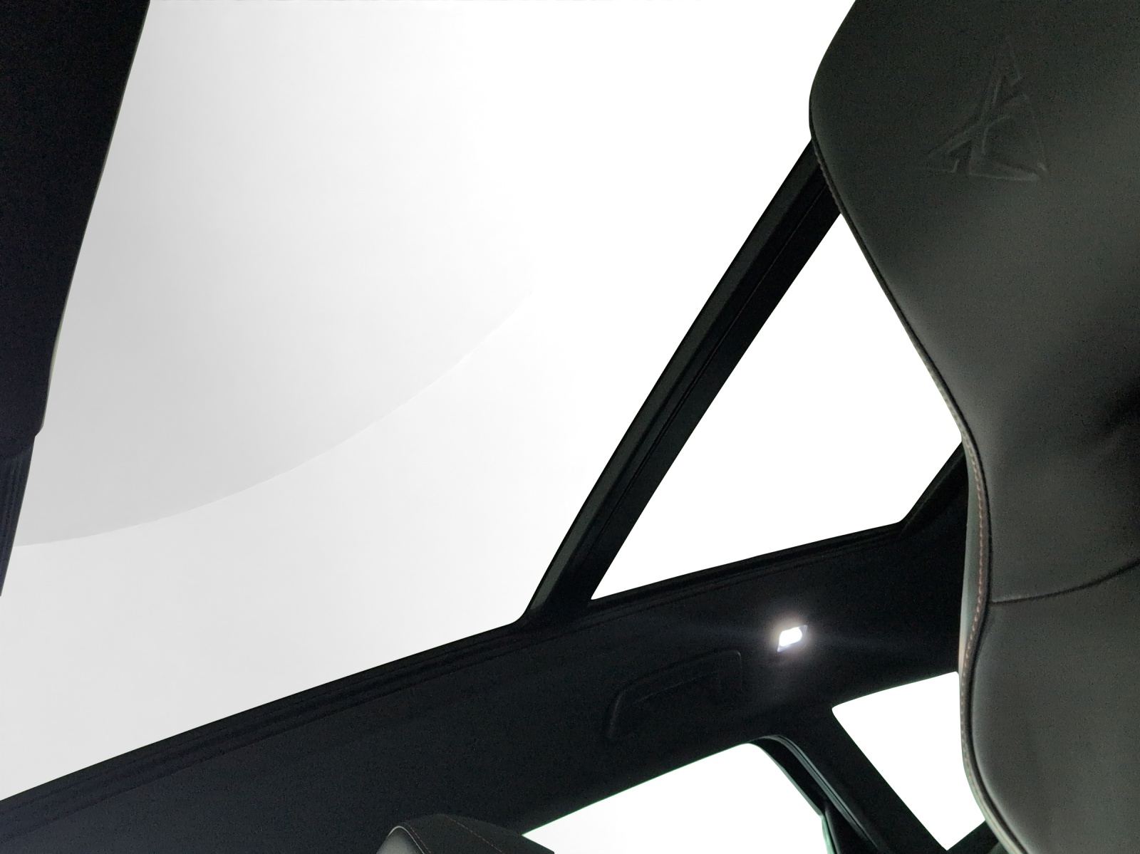 CUPRA LEON ST 1.4 e-HYBRID pHEV DSG-image-13
