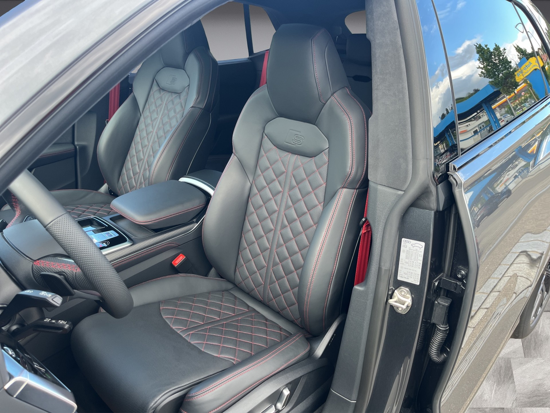 AUDI Q8 SUV TDI qu.210 kW tiptr. *23"Alu,B&O Advanced, VOLL! Np Fr. 164'310.-*-image-9