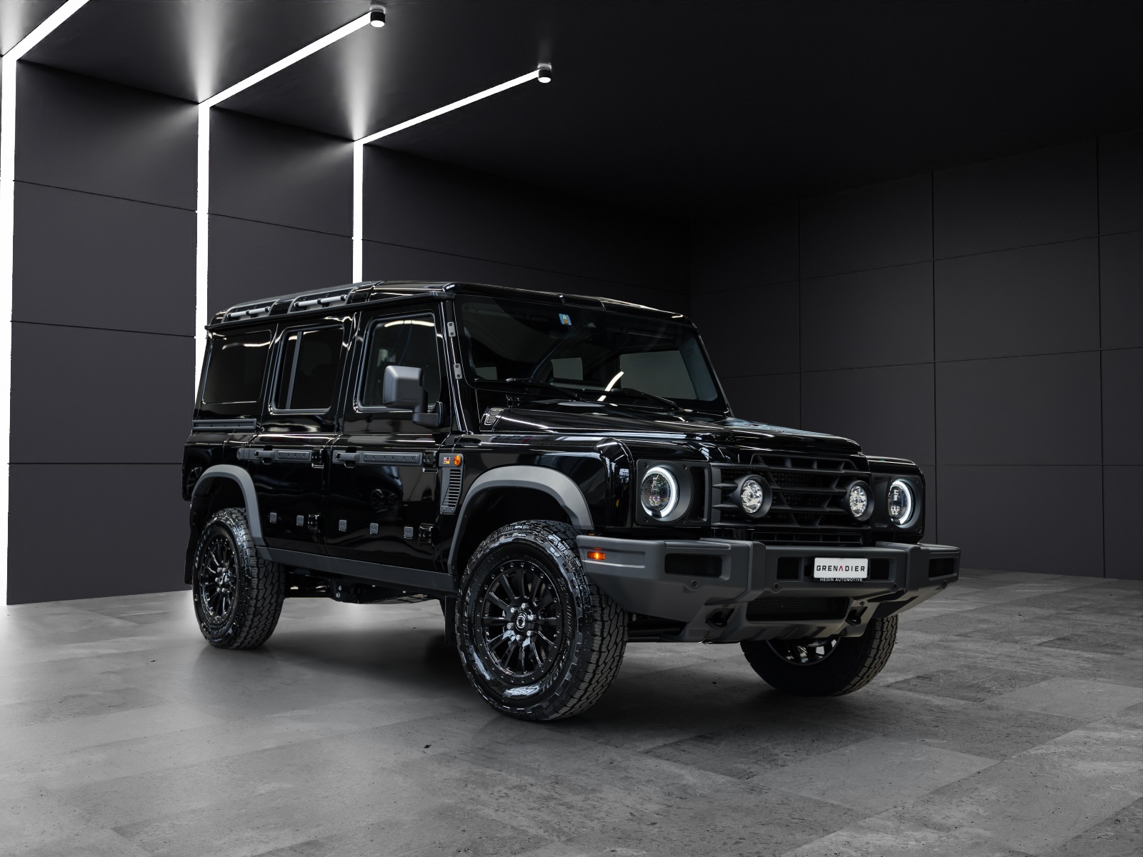 INEOS Grenadier 3.0 Black Edition-showroom-element-1
