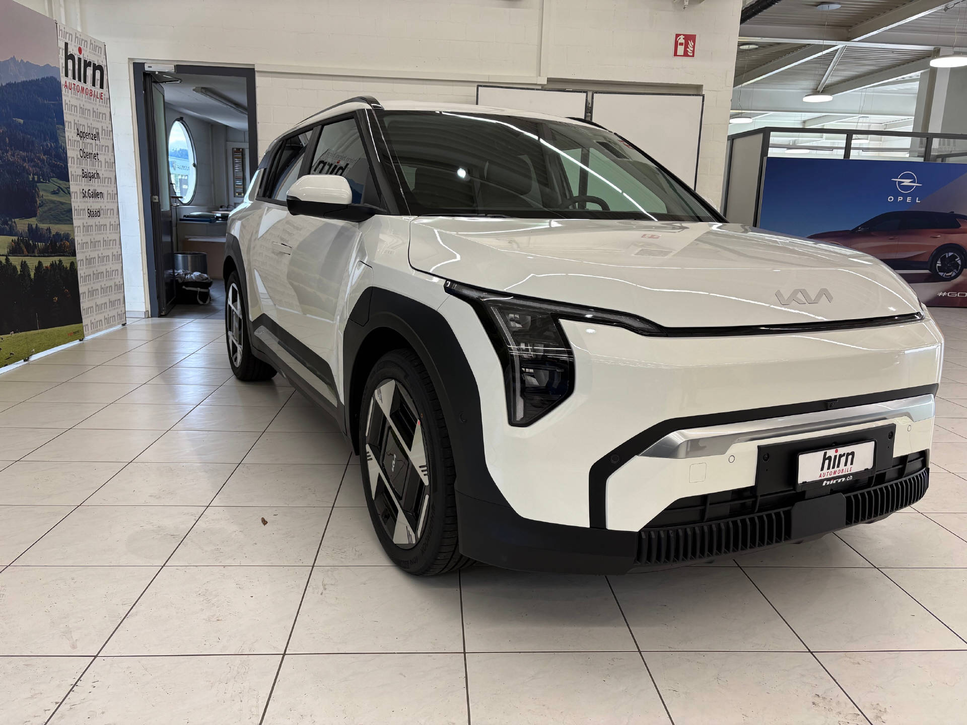 KIA EV3 81 kWh Earth+-image-2
