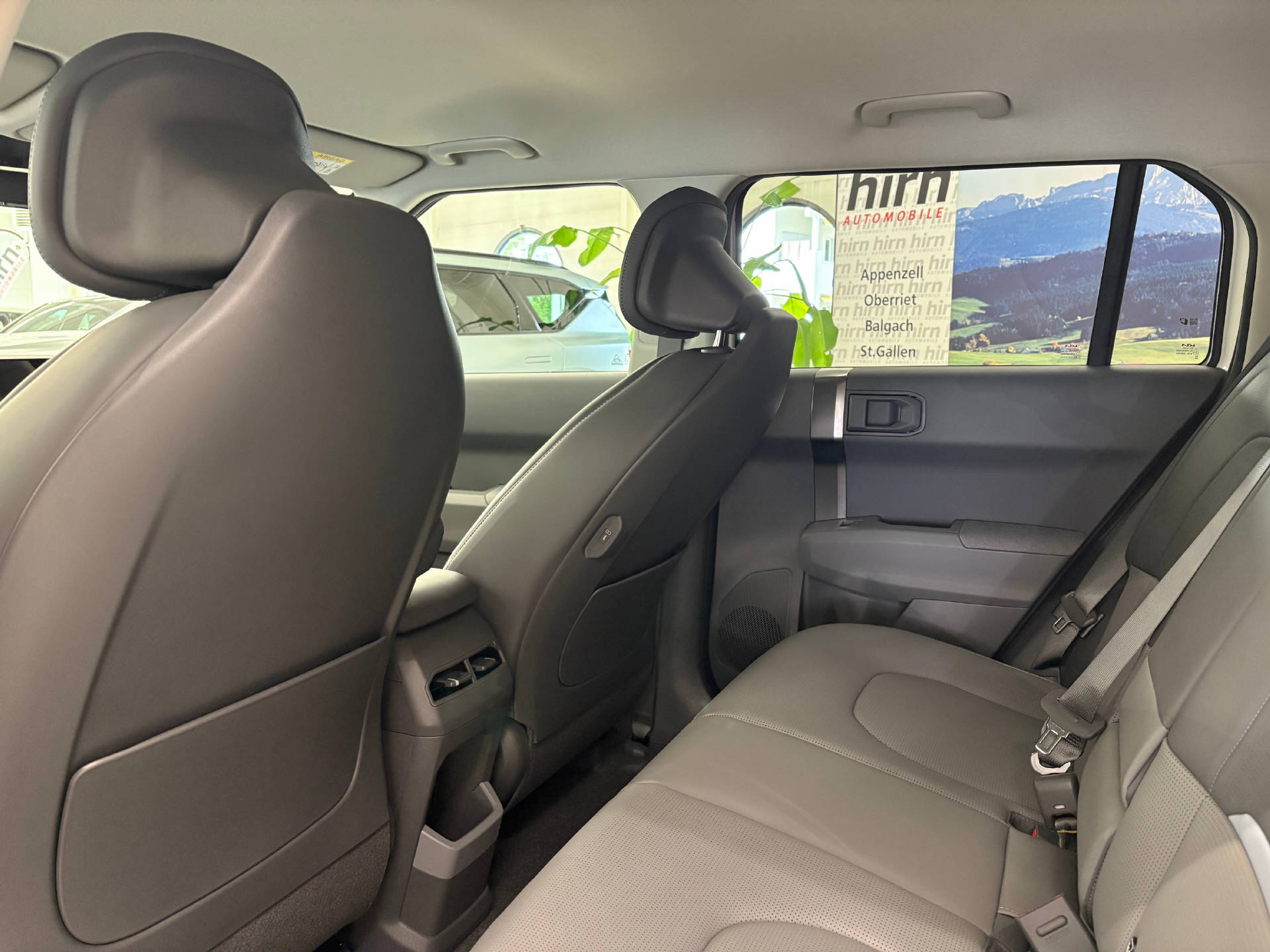 KIA EV3 81 kWh Earth+-image-7
