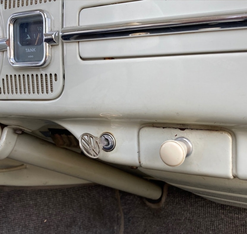 VW Käfer 11 De Luxe Faltdach-image-7