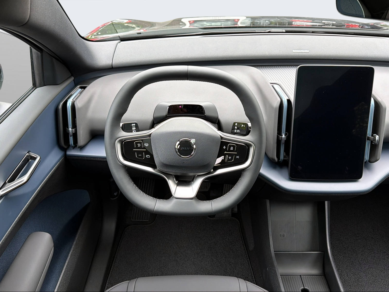 VOLVO EX 30 E60 Twin Ultra Performance Sw. Black Ed. AWD-image-15