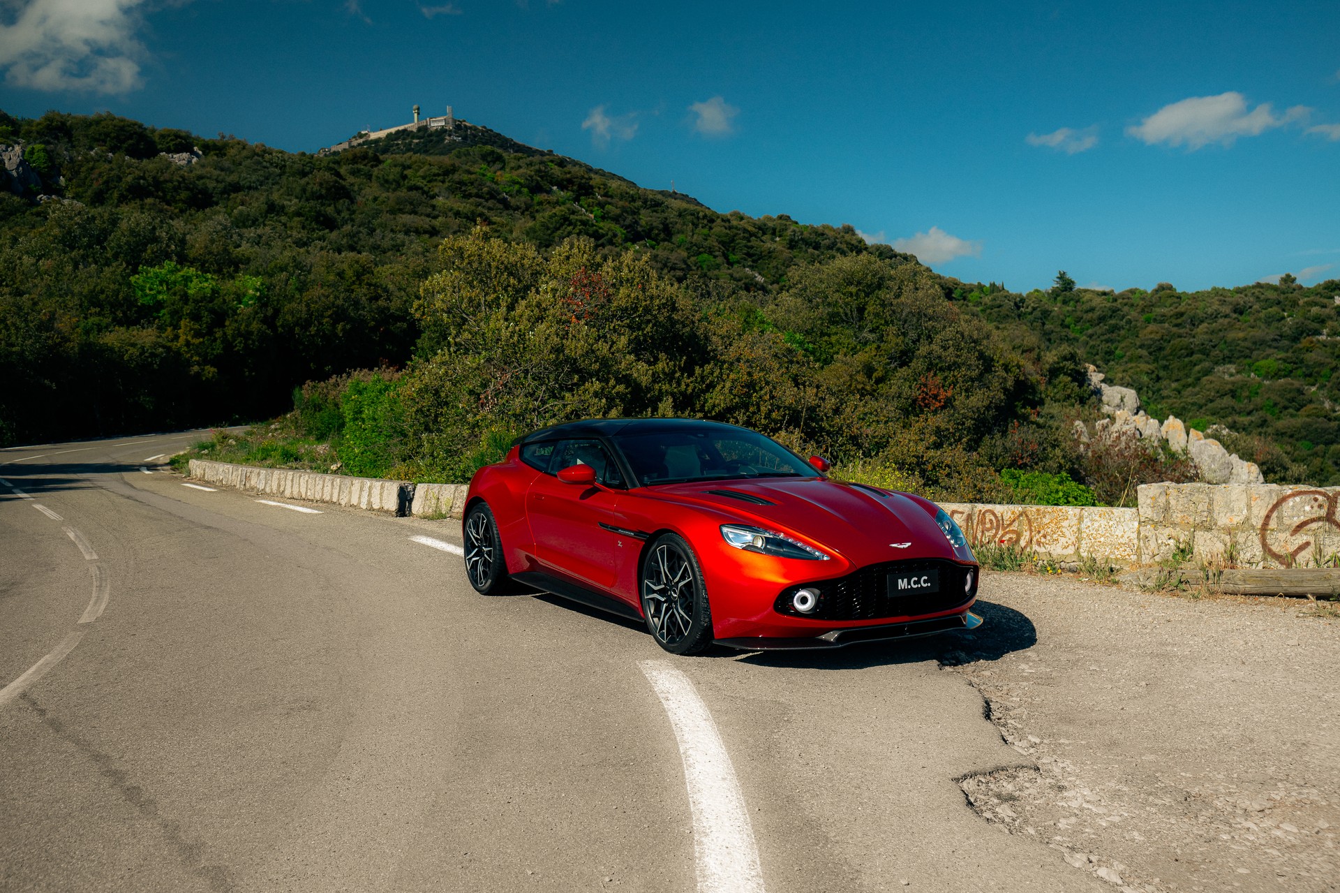 ASTON MARTIN Zagato Shooting Break-image-10