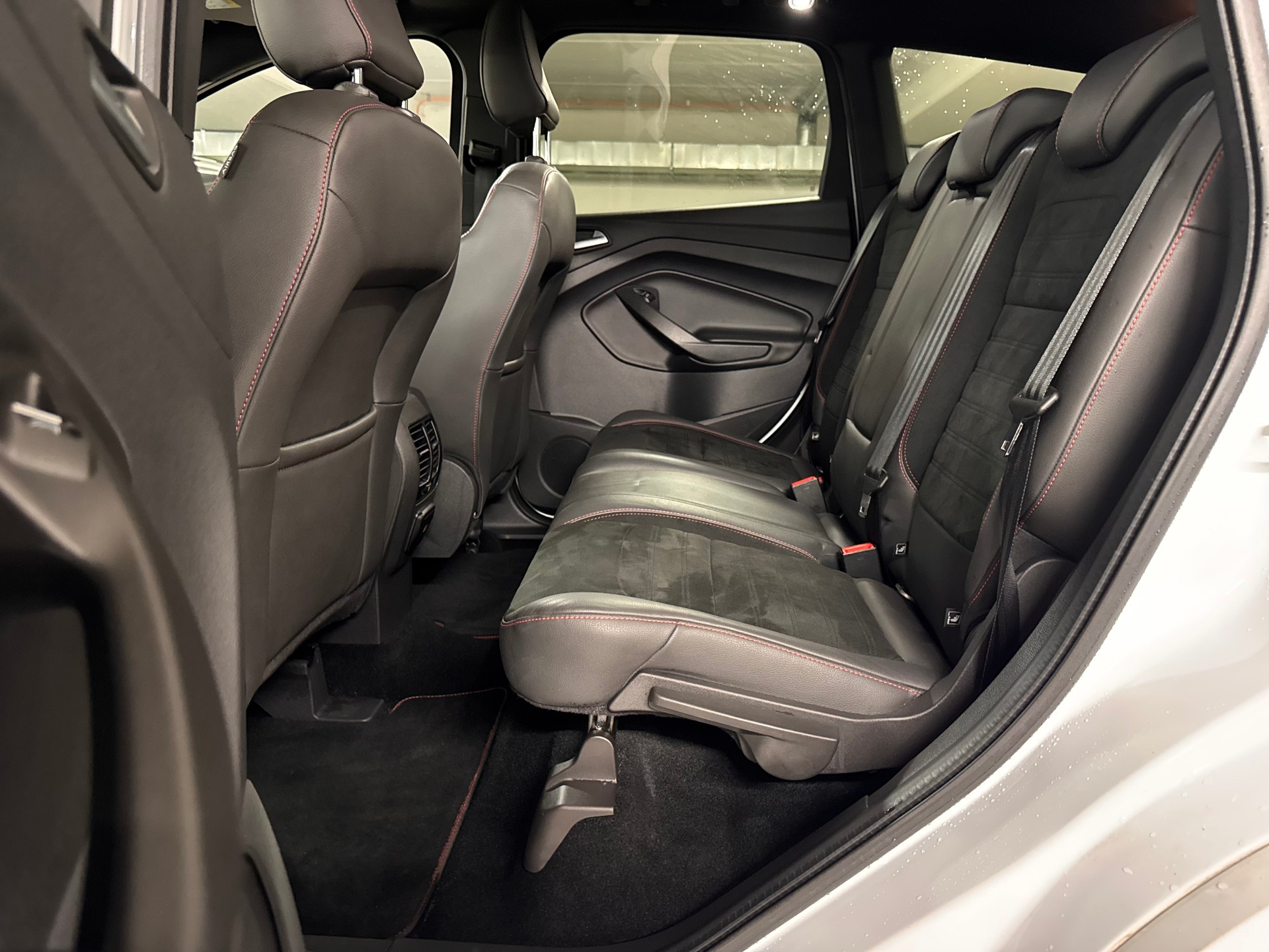 FORD Kuga 1.5 SCTi ST Line 4WD Automatic-image-14