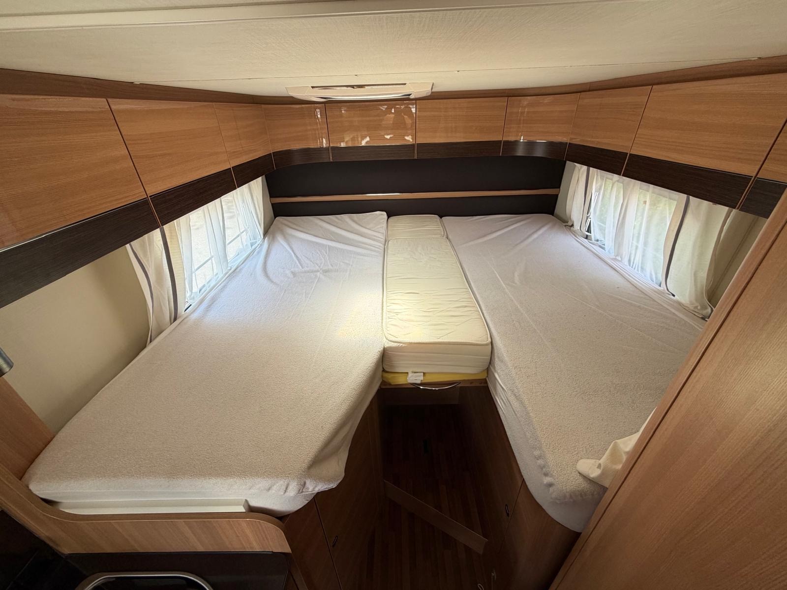 LMC LMC Breezer V646 G – Automat (150 PS) | Längsbetten & Aufstelldach | 4 Personen | Doppel-Garantie-image-23