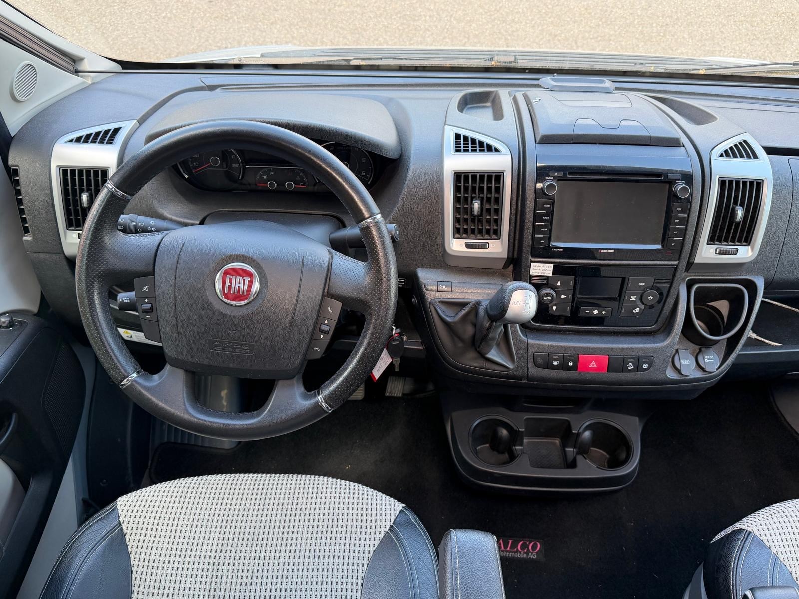 LMC LMC Breezer V646 G – Automat (150 PS) | Längsbetten & Aufstelldach | 4 Personen | Doppel-Garantie-image-28
