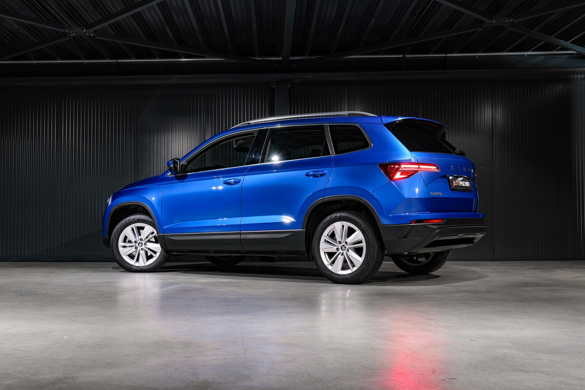 SKODA Karoq 1.5 TSI Top Selection DSG-showroom-element-1