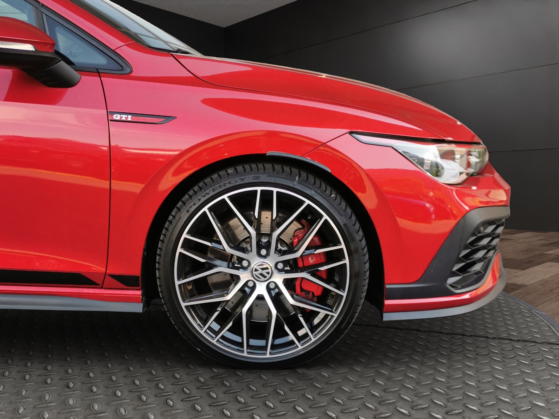 VW Golf 2.0 TSI GTI Clubsport DSG-showroom-element-3