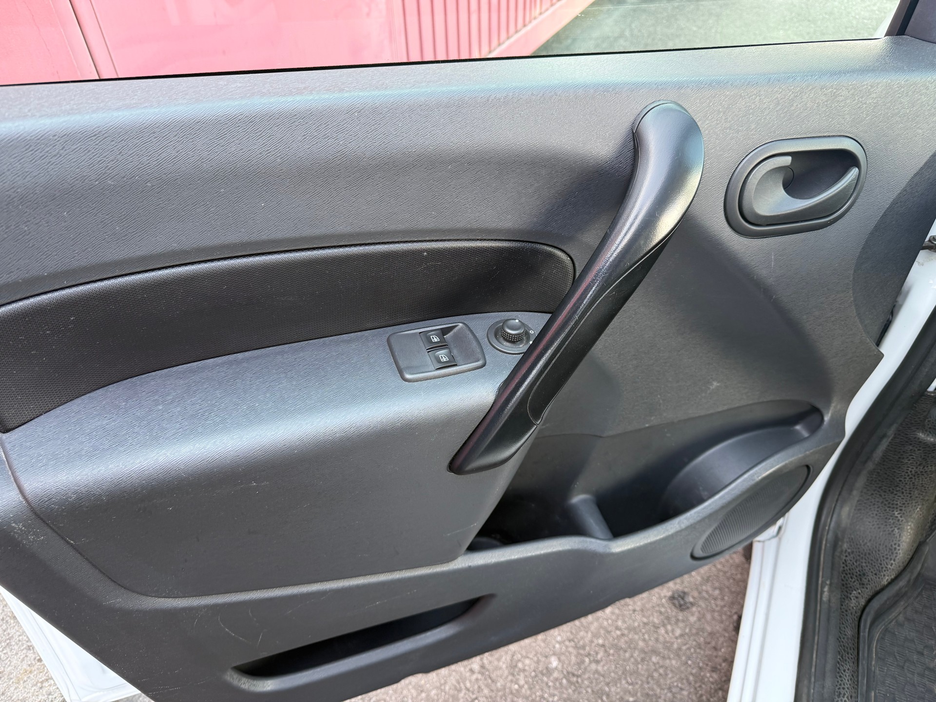 RENAULT Kangoo Medium dCi 95 ENERGY Business-image-10
