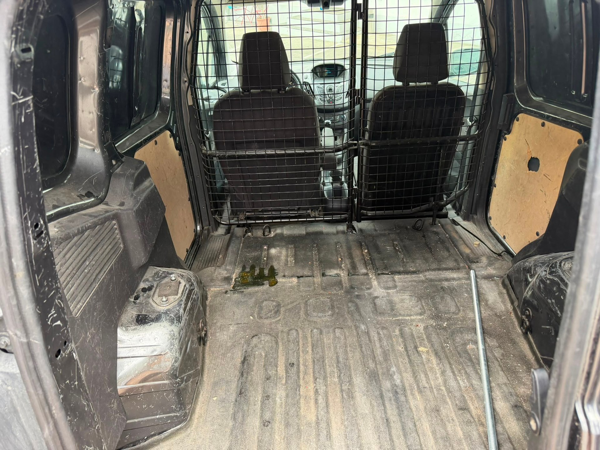 FORD Transit Courier Van 1.0 EcoBoost Ambiente-image-10