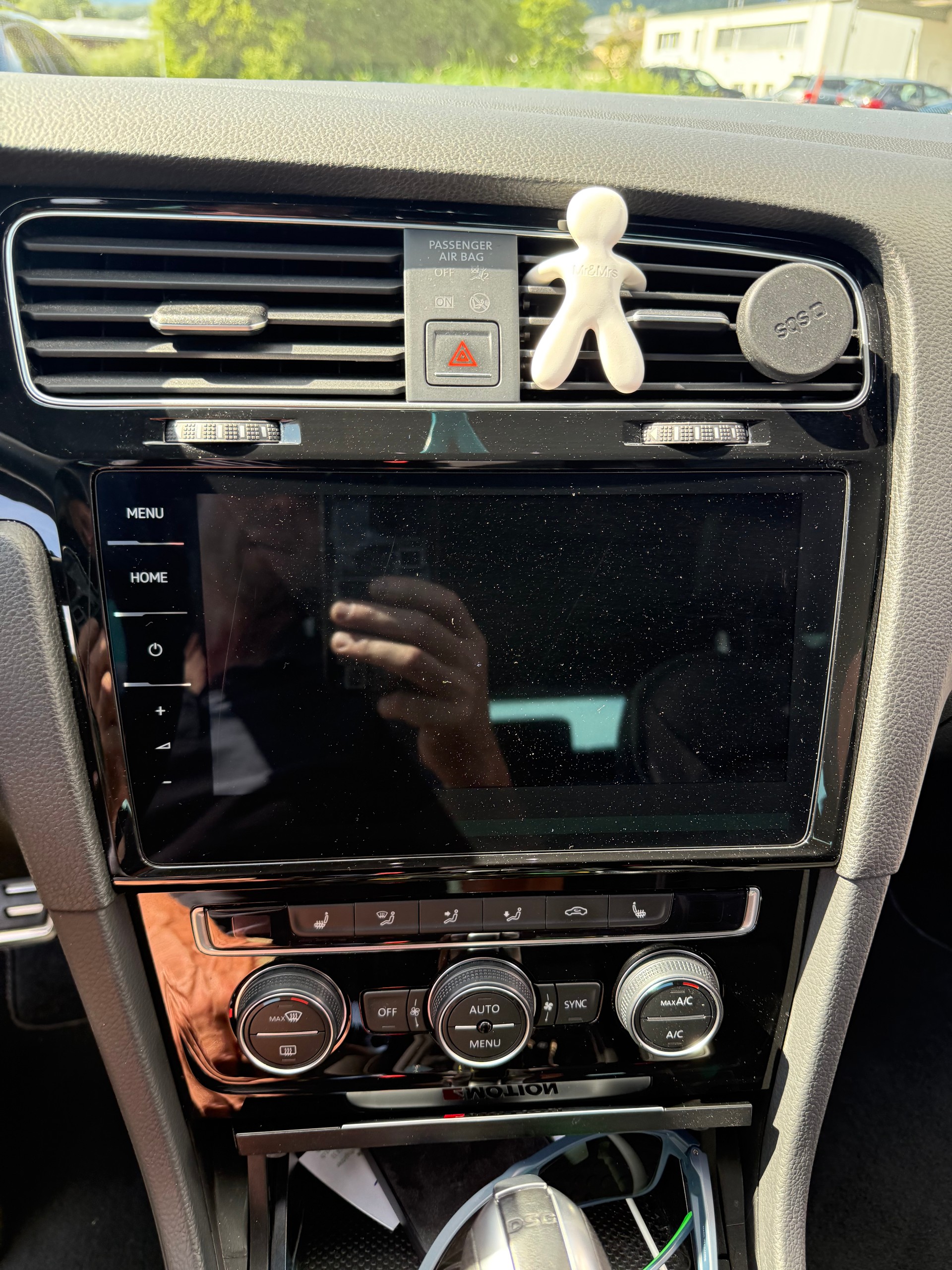 VW Golf Variant 2.0 TSI R 4Motion DSG-image-9