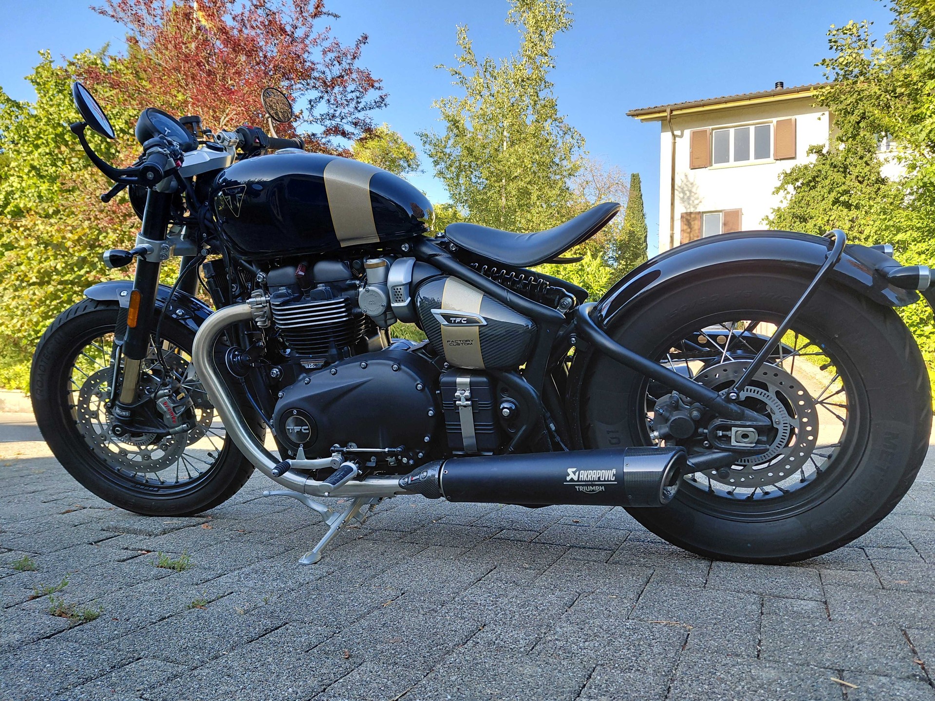 TRIUMPH Bonneville 1200 Bobber TFC 2025-image-0