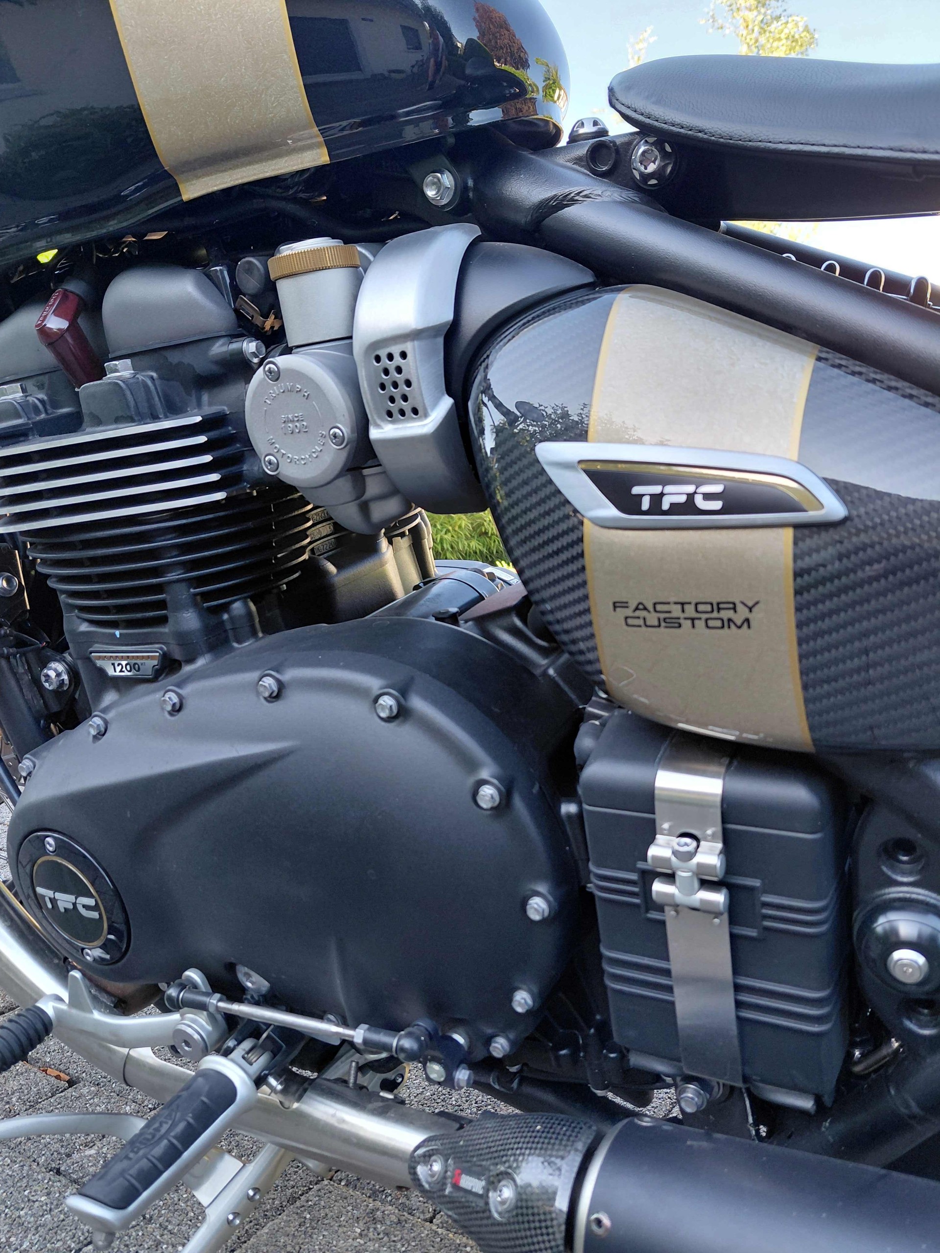 TRIUMPH Bonneville 1200 Bobber TFC 2025-image-5