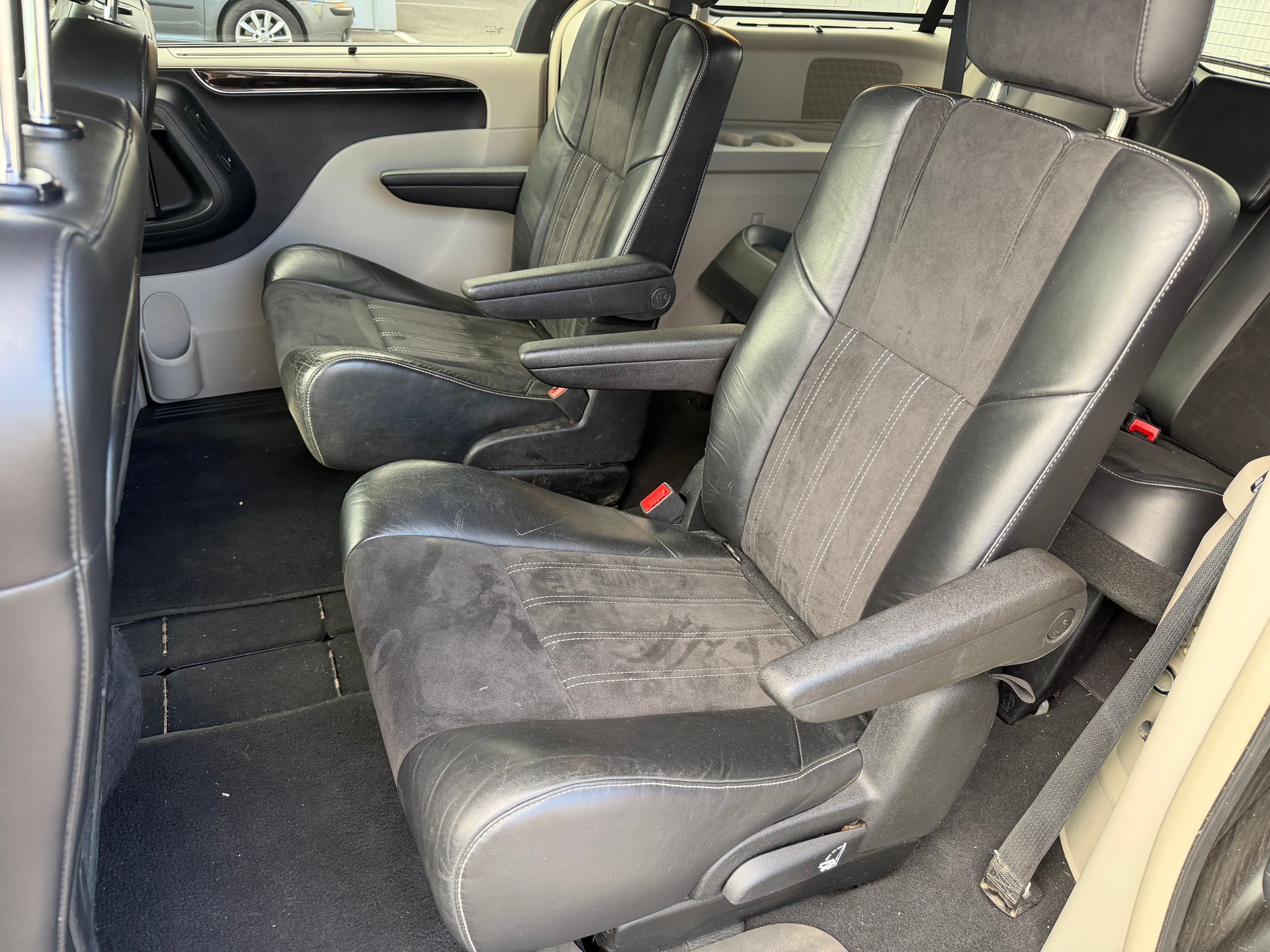 LANCIA Voyager 3.6 V6 Platinum Automatic-image-10