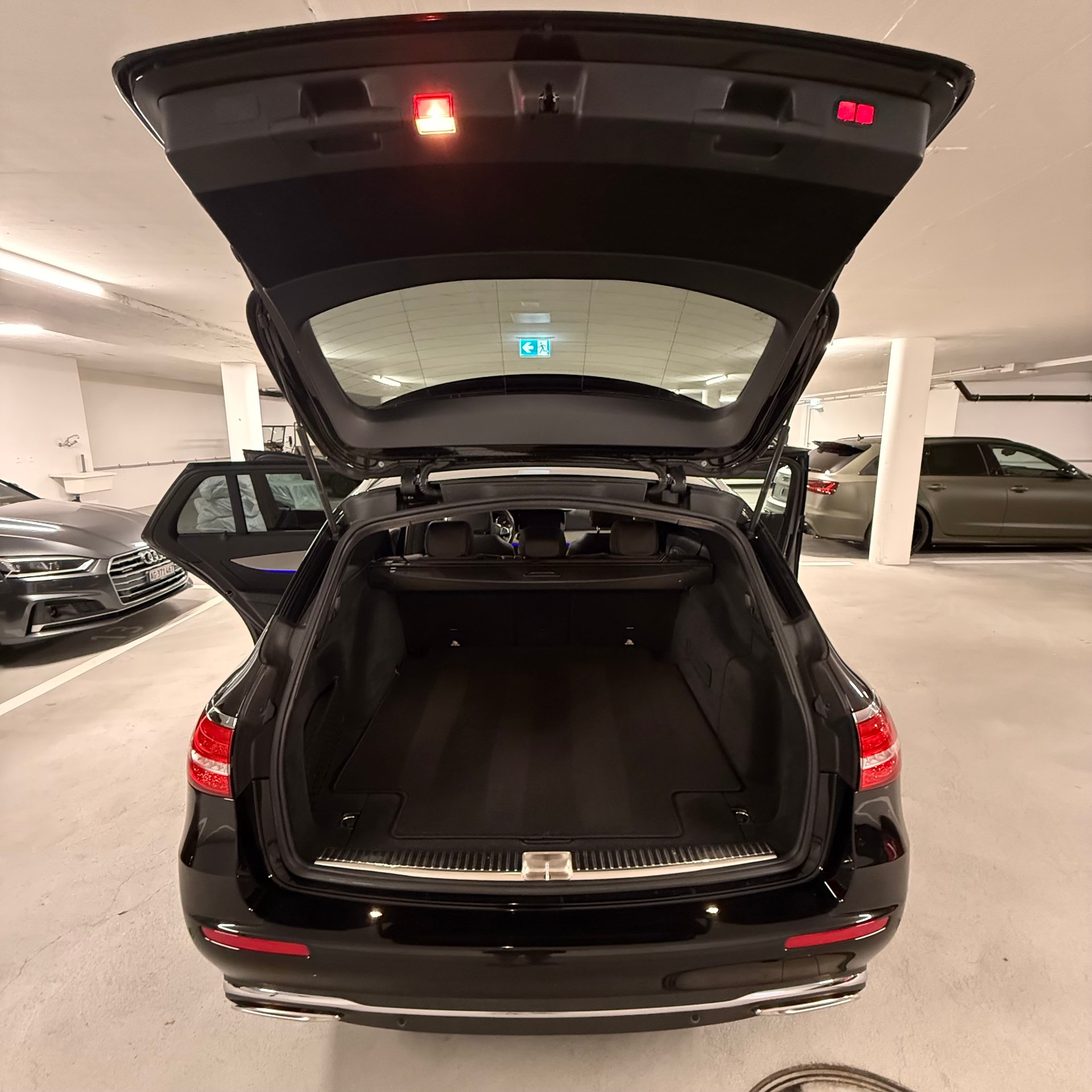 MERCEDES-BENZ E 200 Avantgarde-image-6