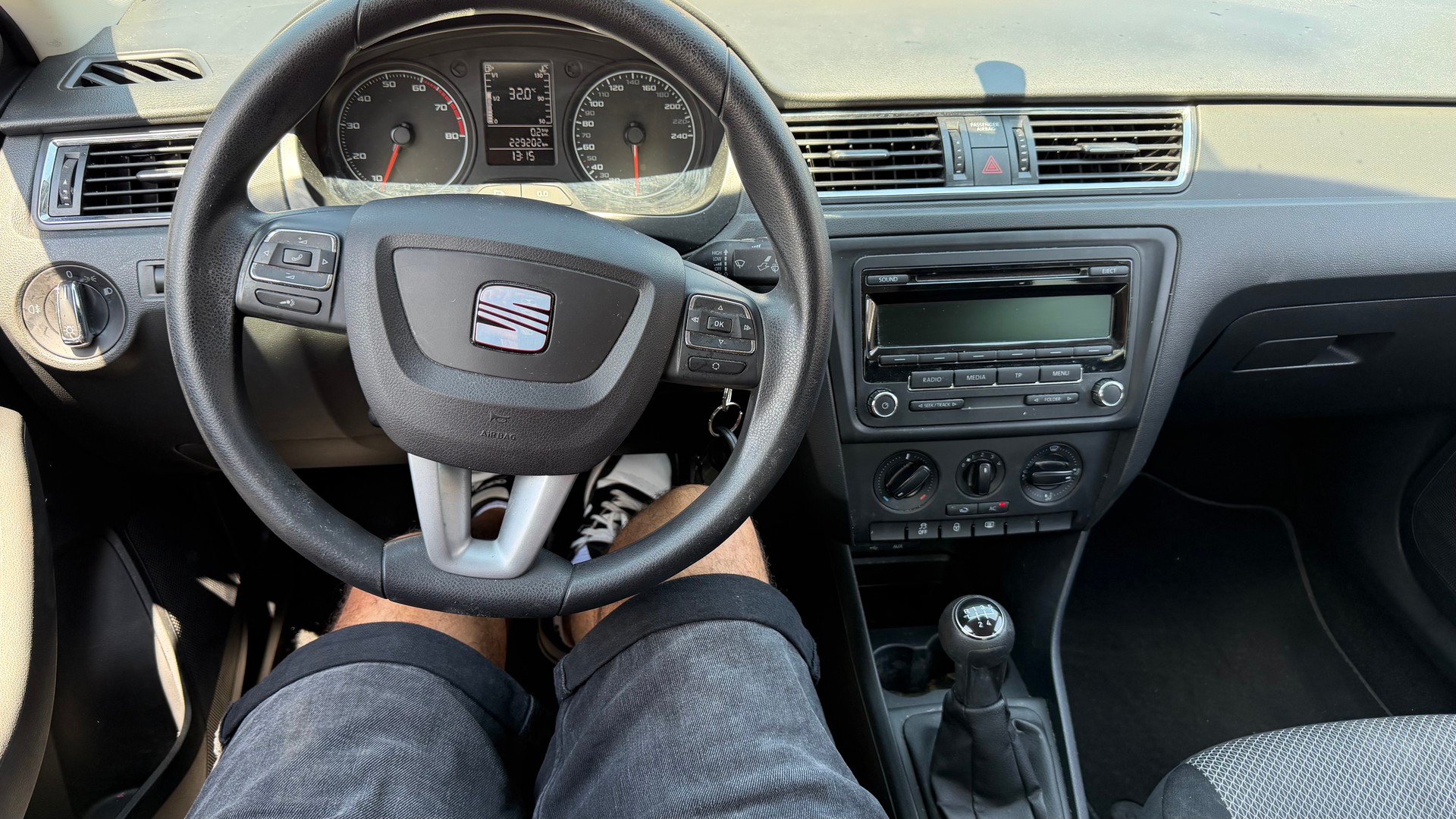 SEAT Toledo 1.2 TSI Reference-image-7