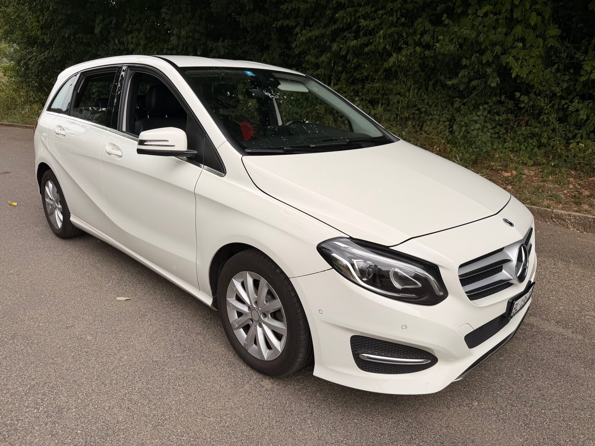 MERCEDES-BENZ B Klasse-image-1