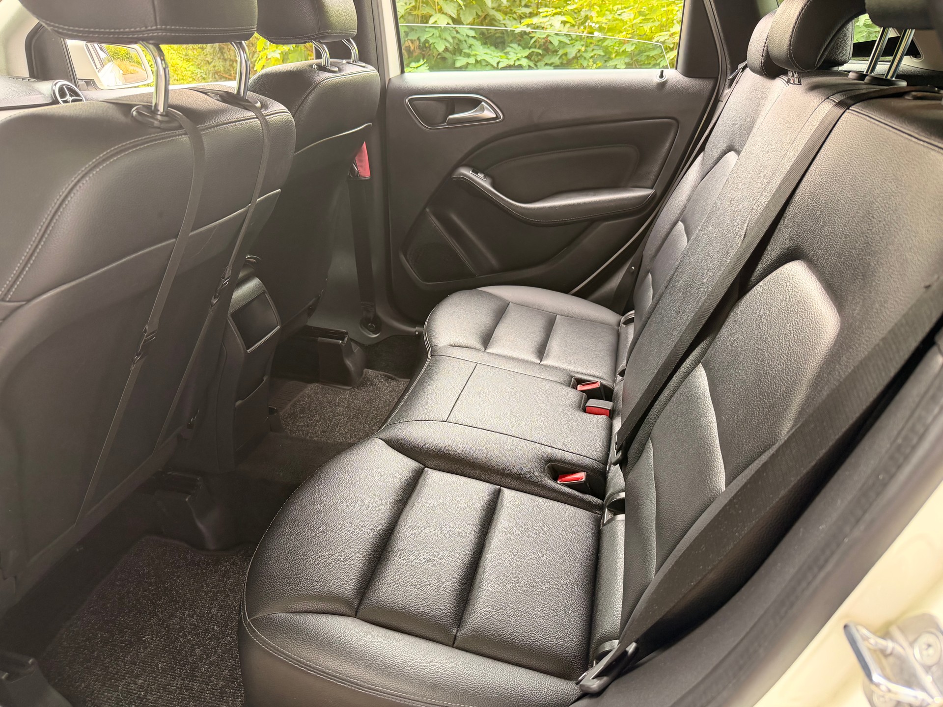 MERCEDES-BENZ B Klasse-image-7