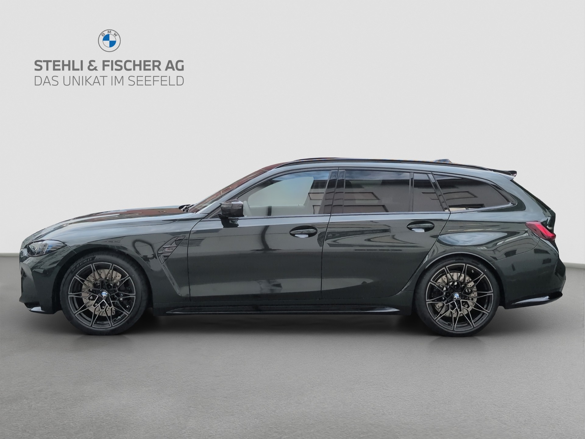 BMW M3 Touring xDrive Competition M-showroom-element-2