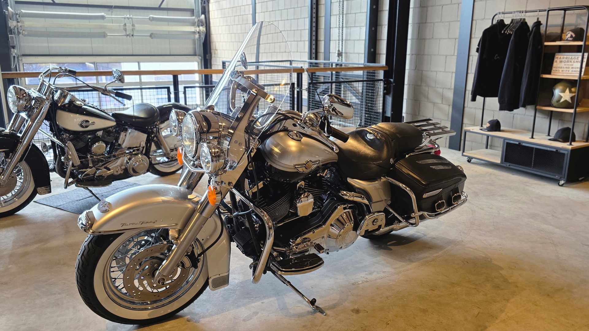 HARLEY-DAVIDSON FLHRCI Road King Classic-image-4