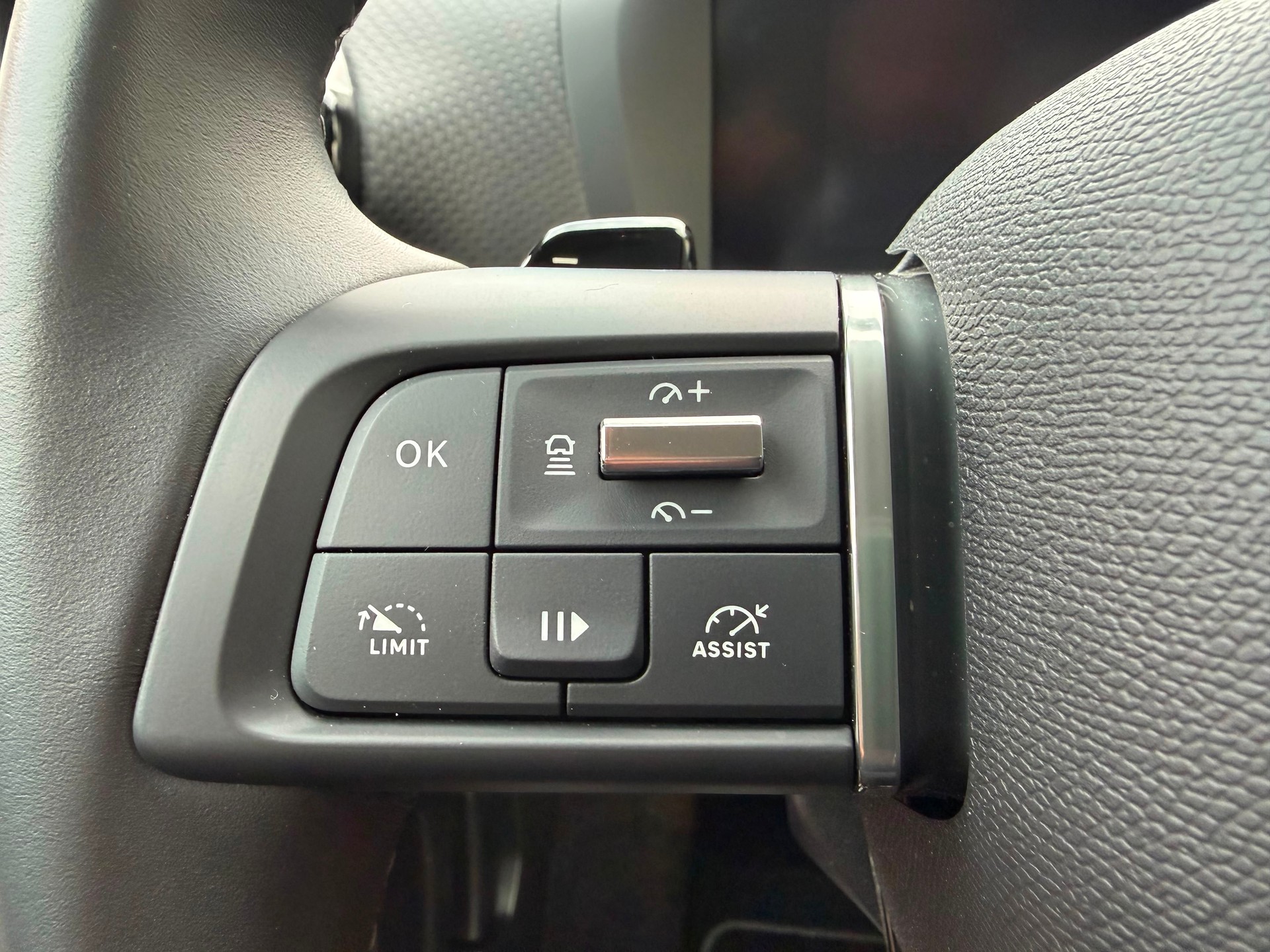 CITROEN C4 X HEV Max e-DCS6-image-13