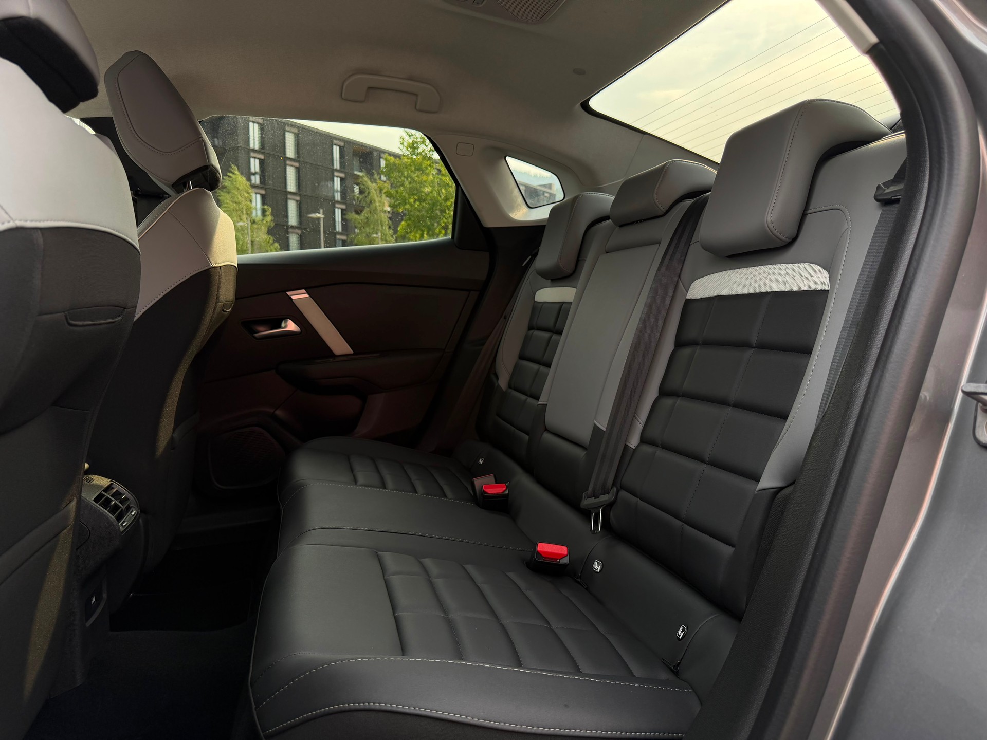 CITROEN C4 X HEV Max e-DCS6-image-10